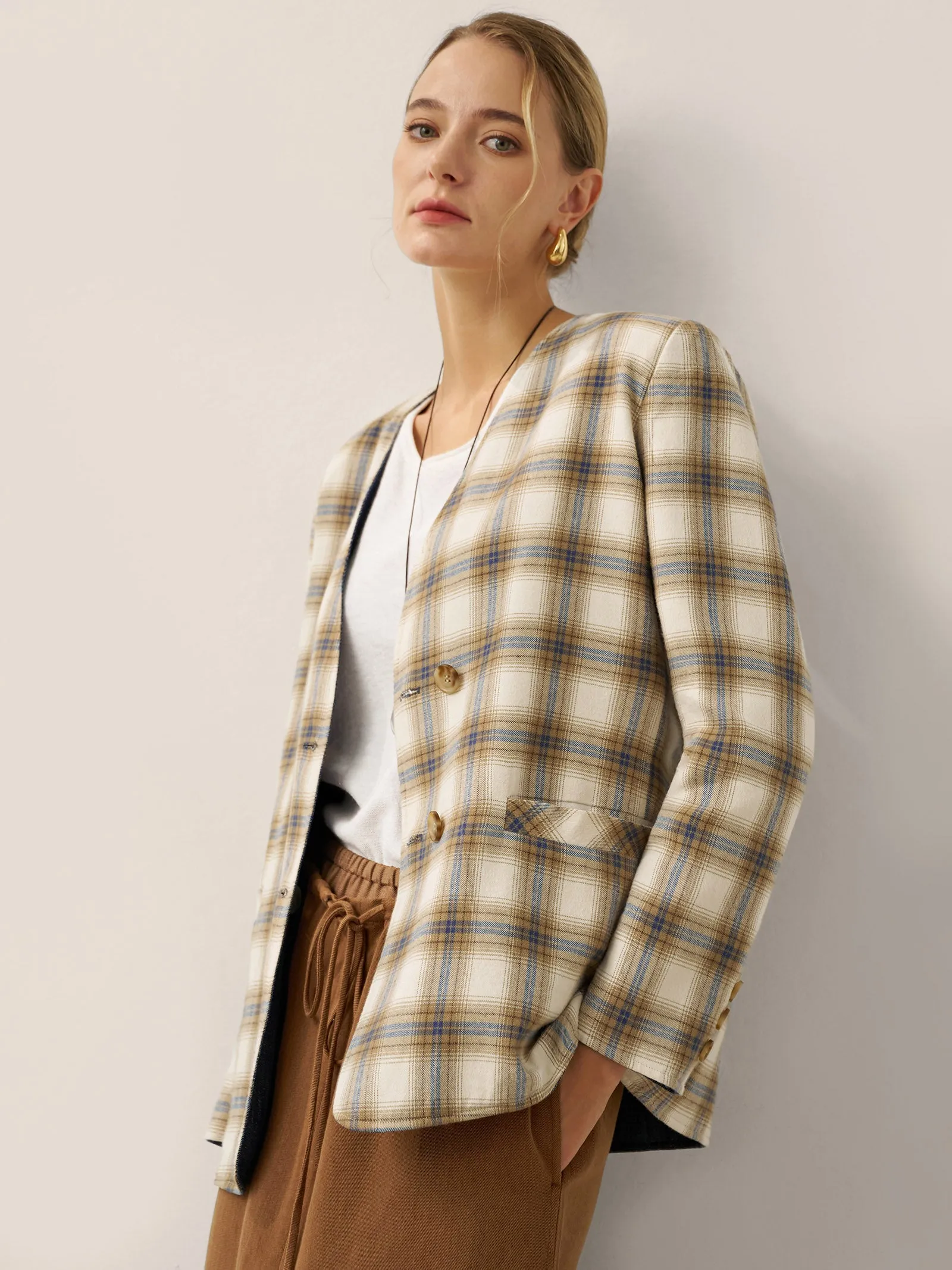 Tencel Linen Reversible Denim Texture V Neck Jacket ELLIE sold by Lintico product image thumbnail 2