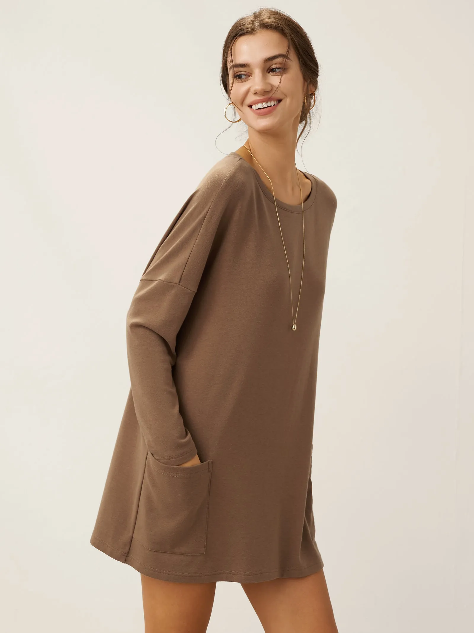 Lenzing Tencel Modal® Long Drop Shoulder Stretch Pullover Top with Patch Pockets sold by Lintico product image thumbnail 5