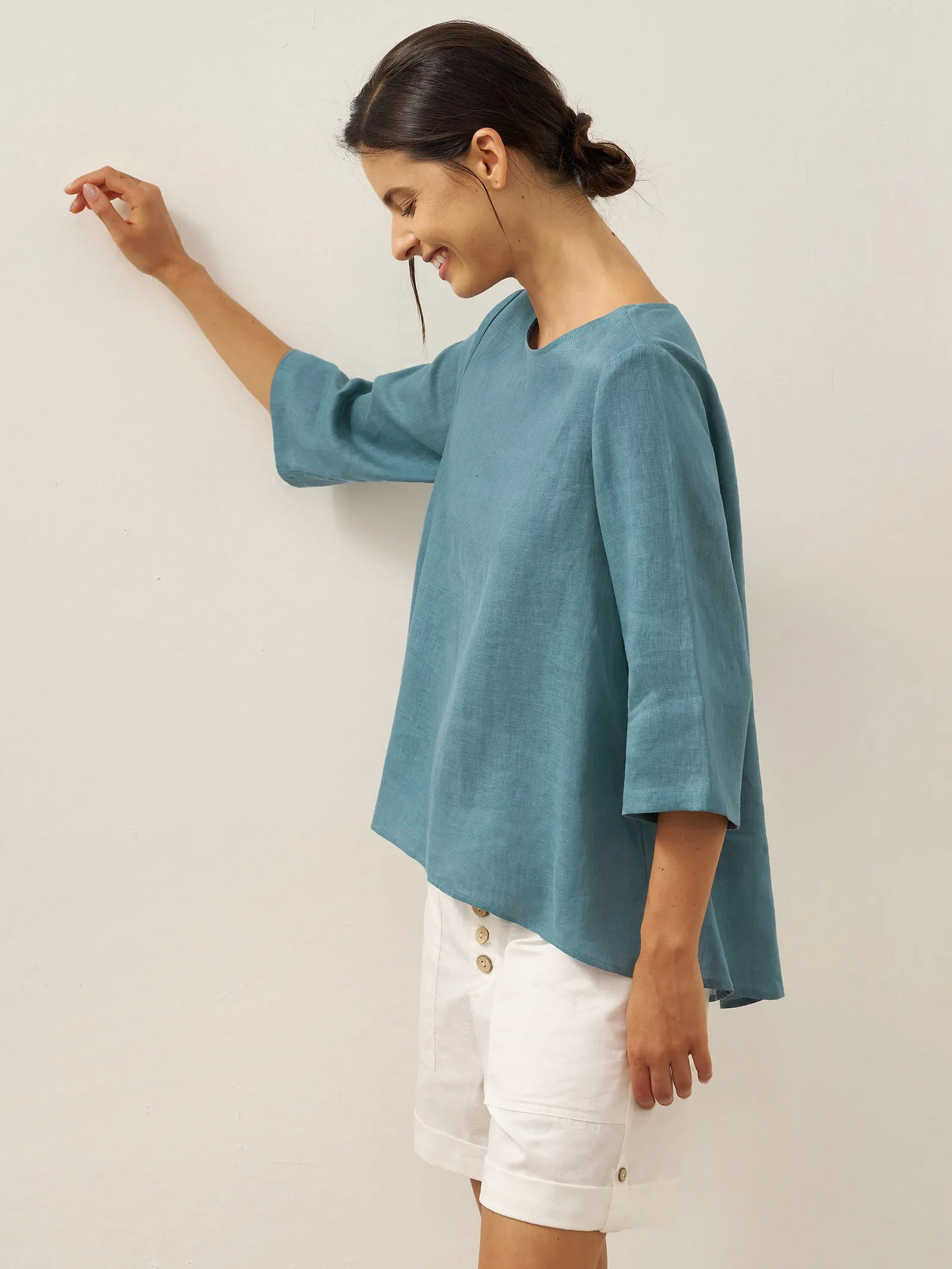 100% Linen Round Neck Asymmetrical Hem Top BRIANNA sold by Lintico product image thumbnail 3