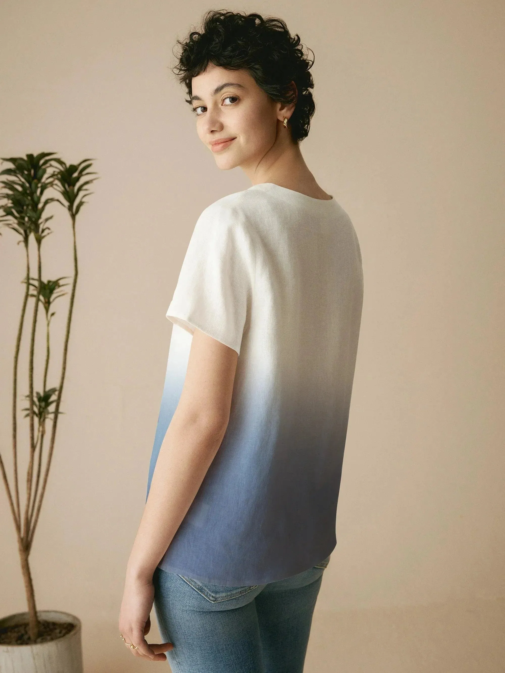 100% Linen Easy Popover V-Neck Boxy Top DAWN sold by Lintico product image thumbnail 3