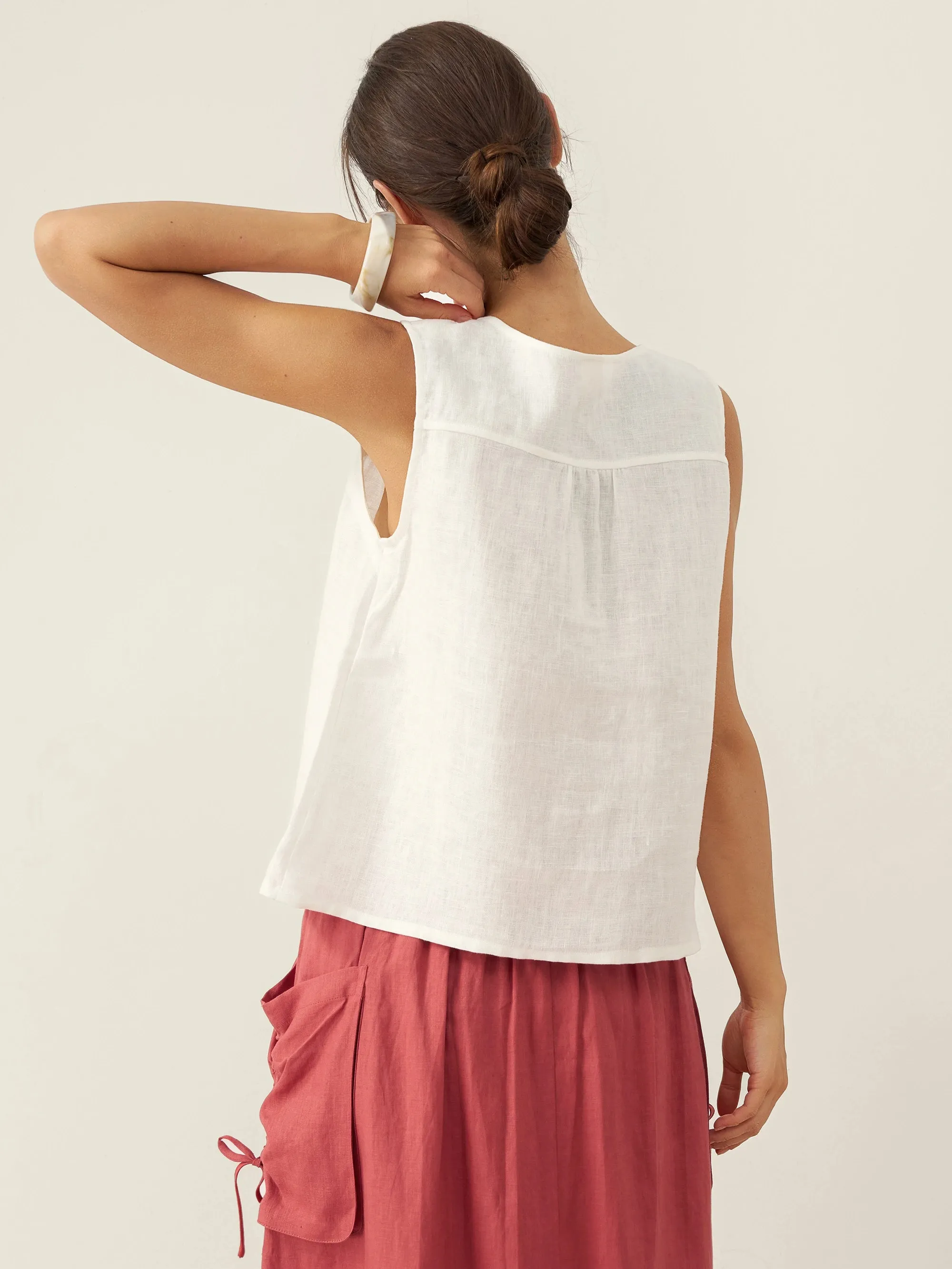 100% Linen V-Neck Sleeveless Tank Top NICOLE sold by Lintico product image thumbnail 5