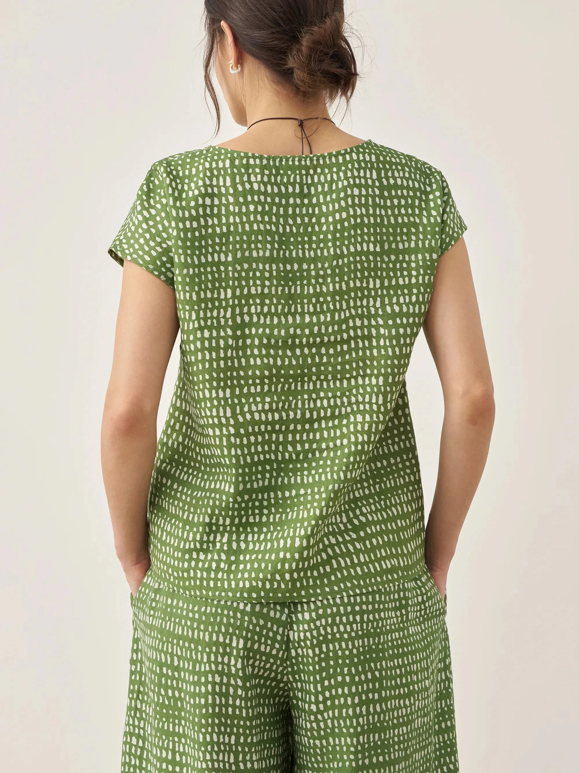 100% Linen Dot Round Neck Top LISSA sold by Lintico product image thumbnail 2