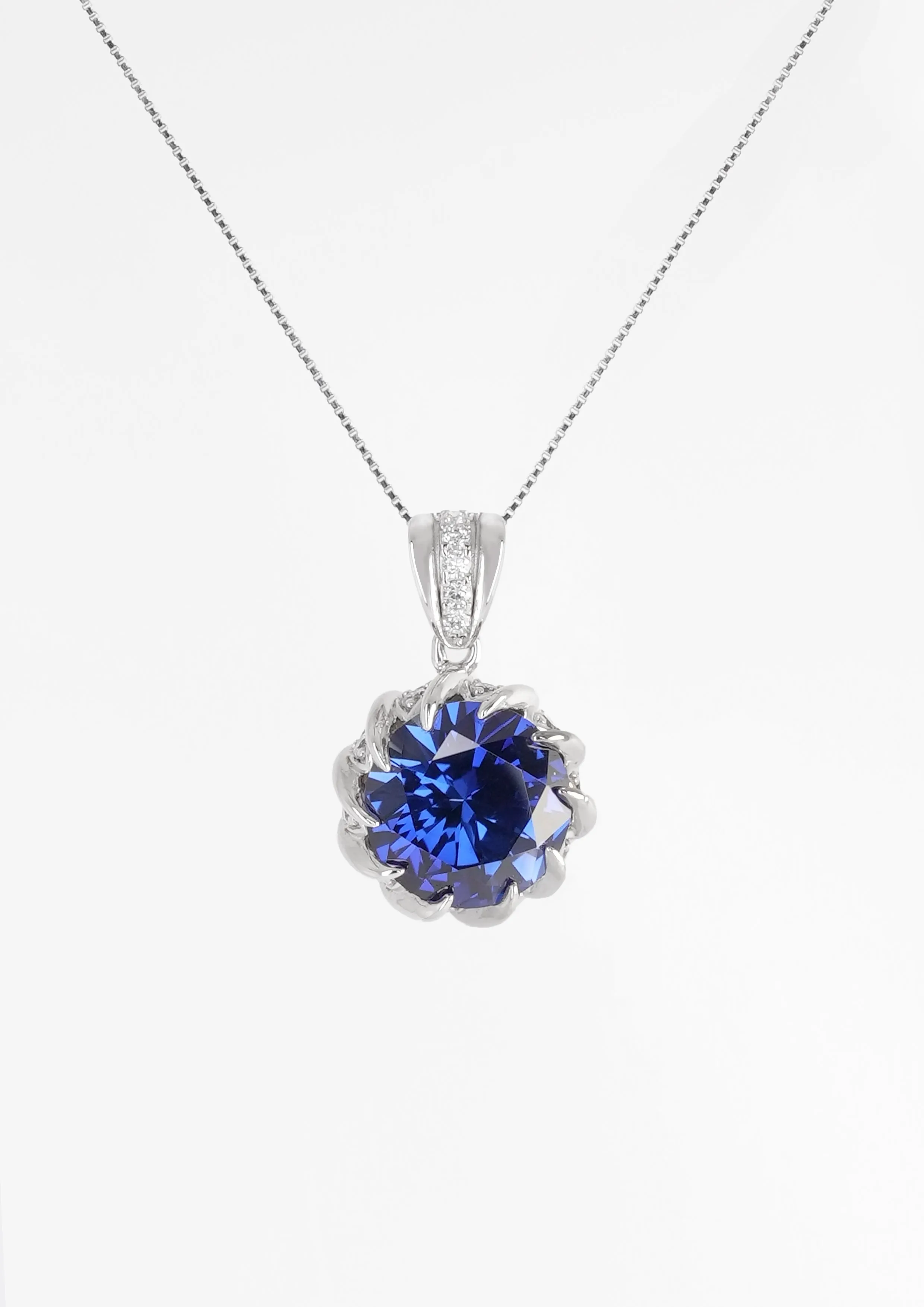 Exquisite Sapphire Necklace - Neptune’S Embrace sold by Lintico product image thumbnail 4