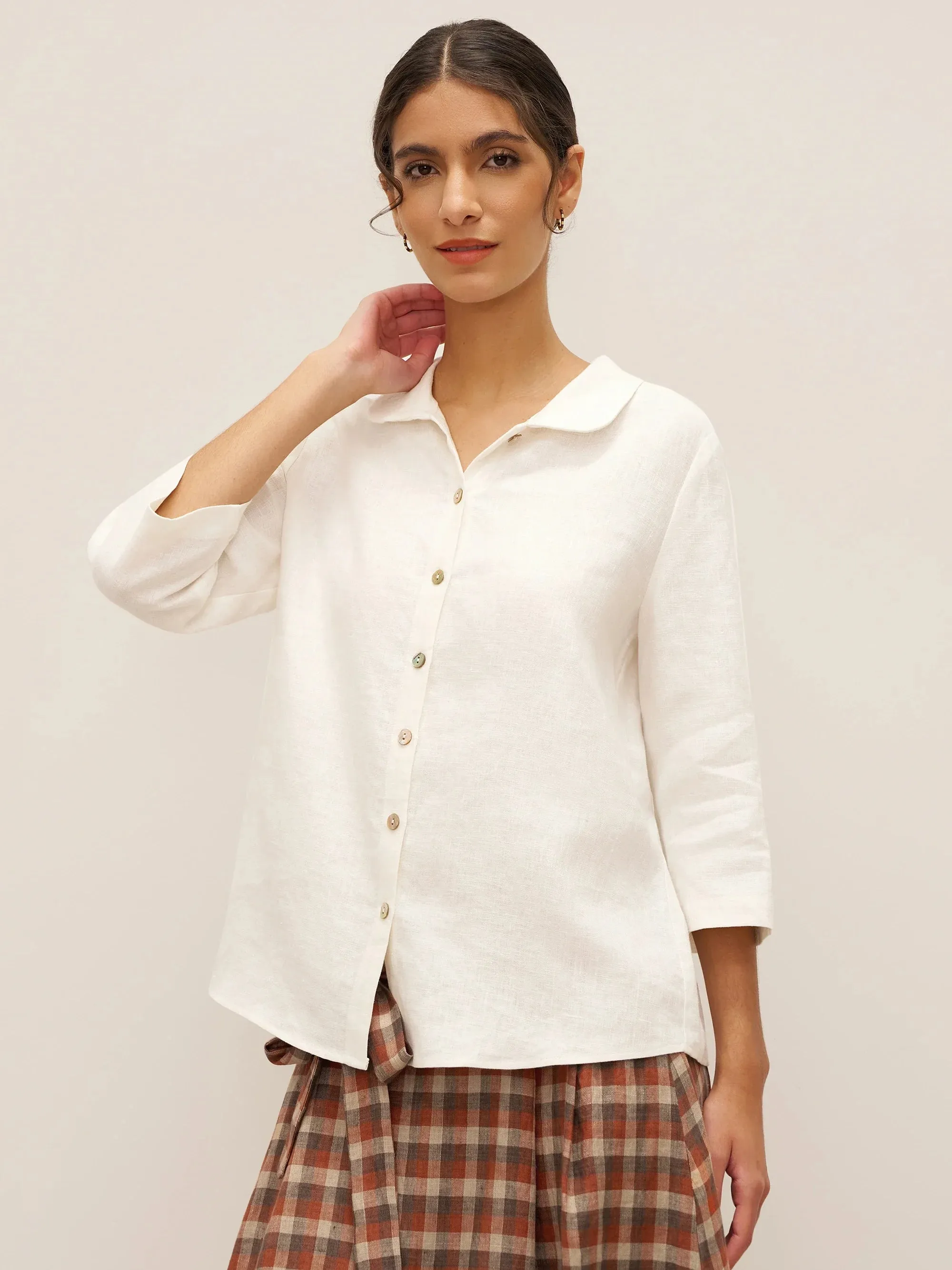 100% Linen Peter Pan Collar 3/4 Sleeve Shirt ASTRID sold by Lintico product image thumbnail 2