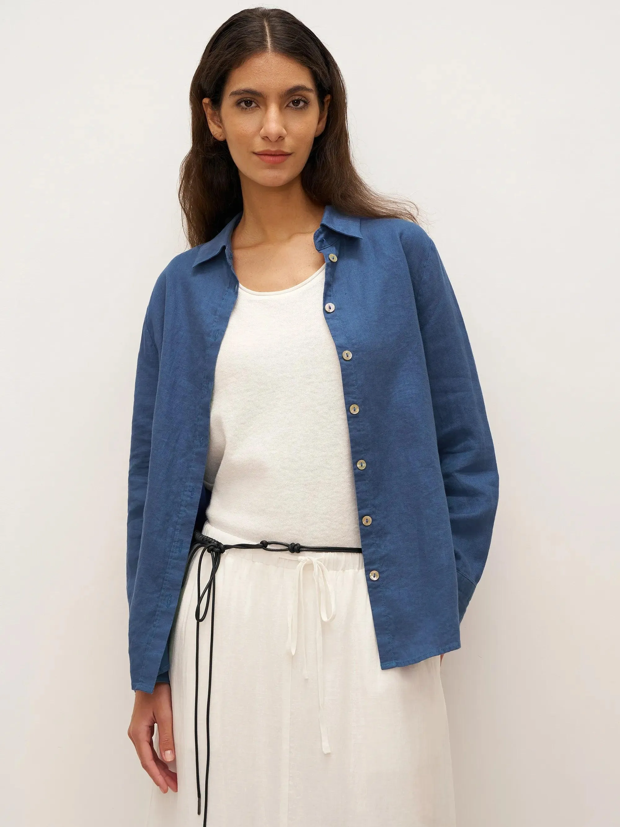 100% Linen Button-Front Shirt with Extended Hem JOVAN sold by Lintico product image thumbnail 3