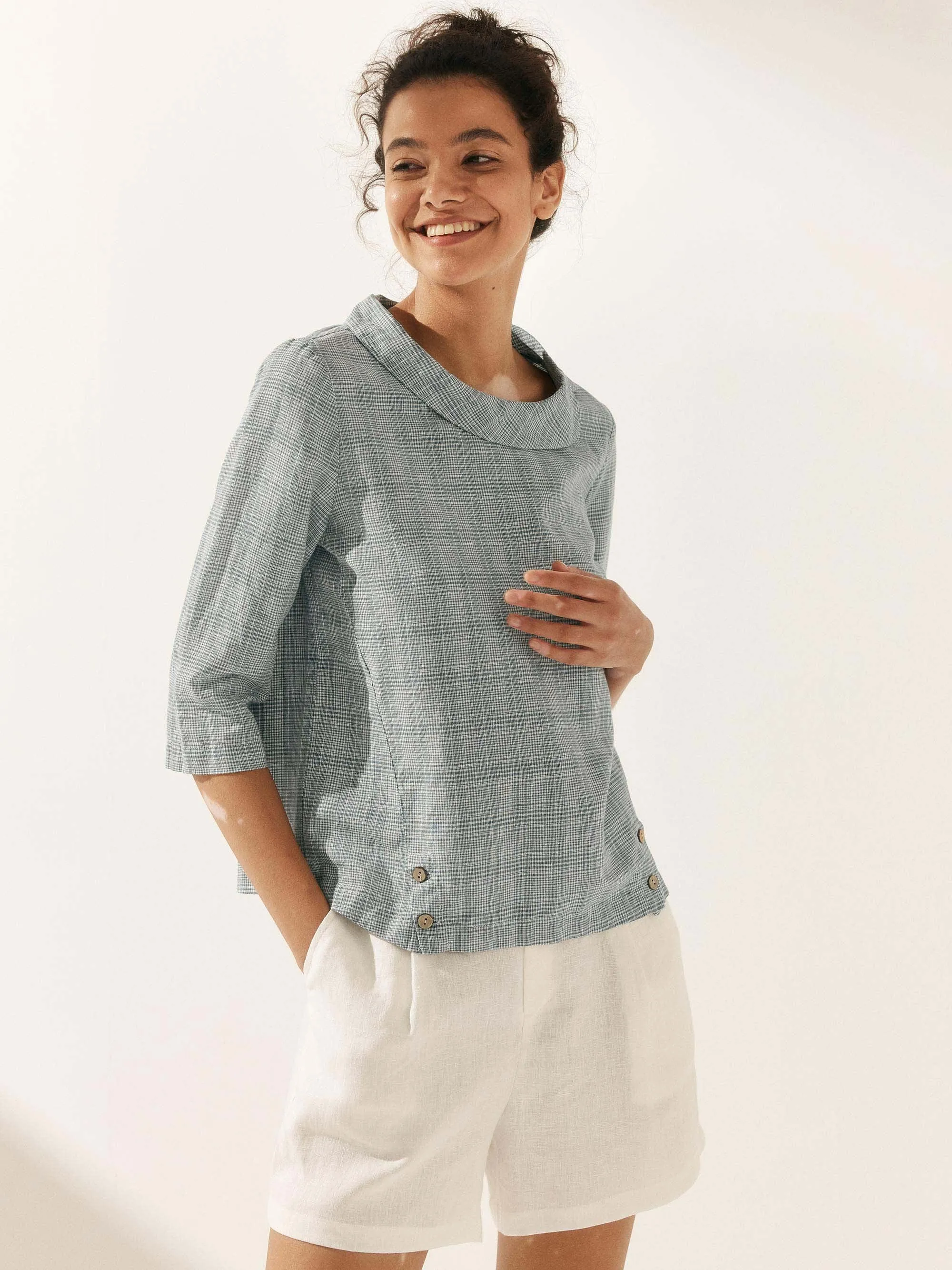 Linen Gingham Checked Round Soft-Fold Collar Top LAURA sold by Lintico product image thumbnail 4