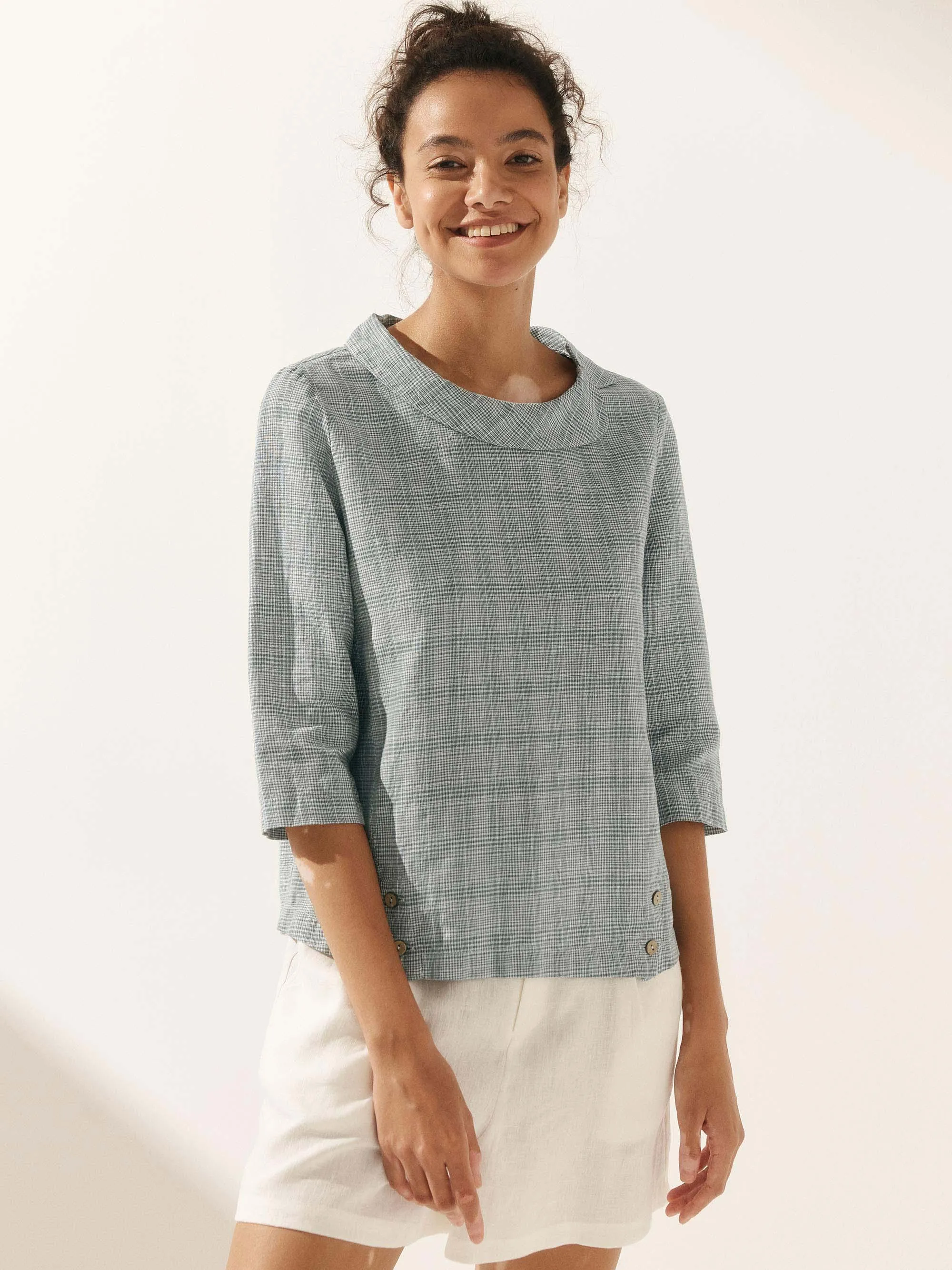 Linen Gingham Checked Round Soft-Fold Collar Top LAURA sold by Lintico product image thumbnail 3