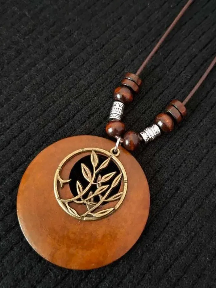 Retro Chic Linen Drape Necklace LOLA sold by Lintico product image thumbnail 2