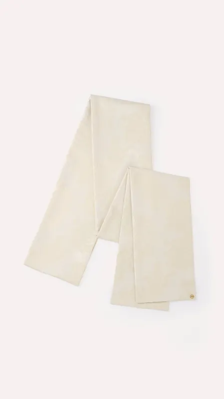 LONG SCARF ADORNED WITH A DAMASSÉ MOTIF made by Maison Krasnova