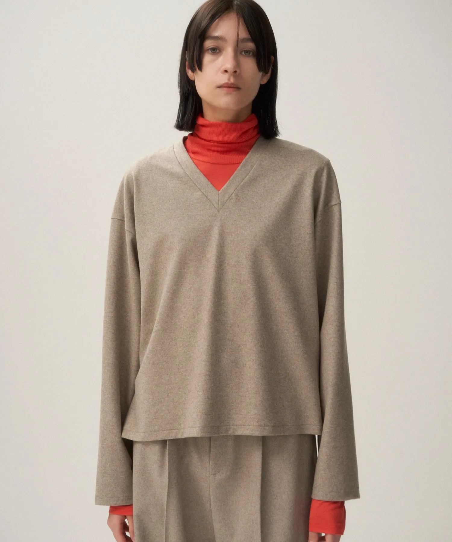 MERINO COLLEGE JERSEY | V-NECK PULLOVER sold by ATON product image thumbnail 2