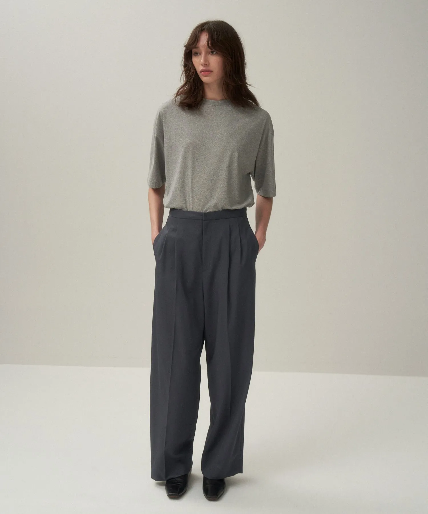 TECHNO WOOL TWILL | EASY TUCKED PANTS sold by ATON