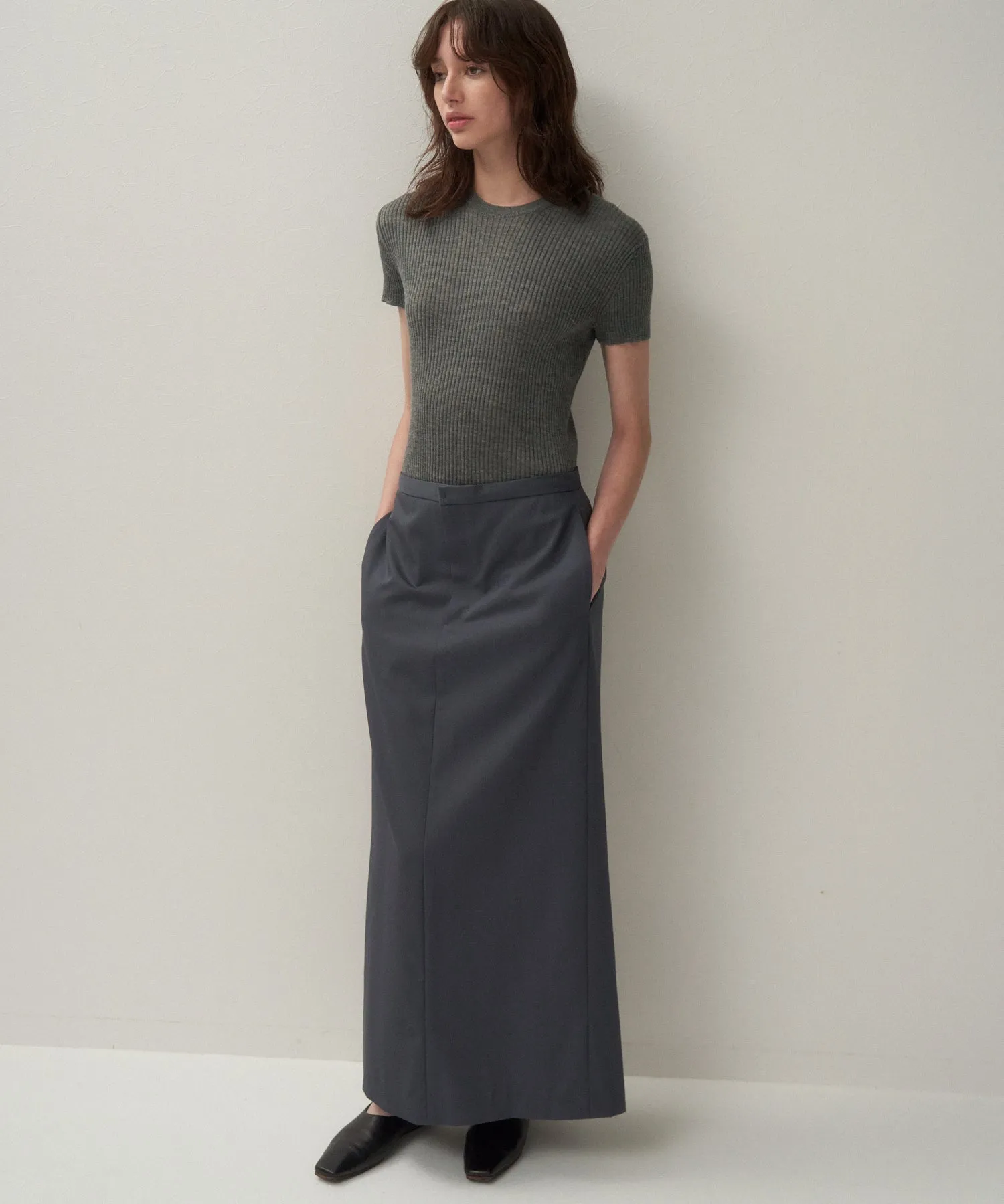 TECHNO WOOL TWILL | I-LINE SKIRT sold by ATON product image thumbnail 3