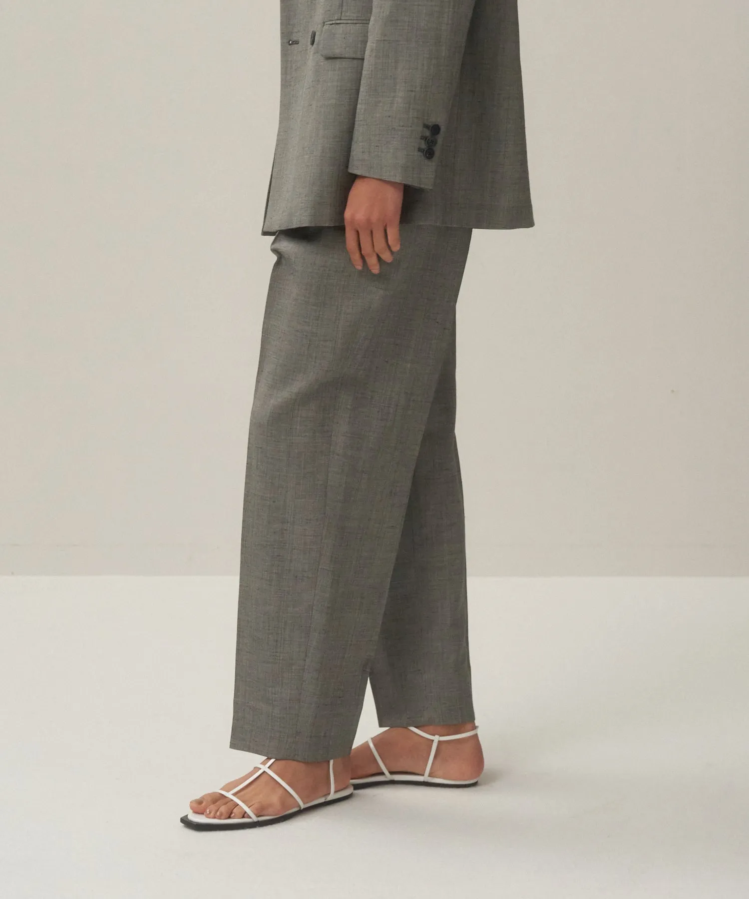 WOOL LINEN SHARKSKIN | TAPERED TUCKED PANTS sold by ATON product image thumbnail 3