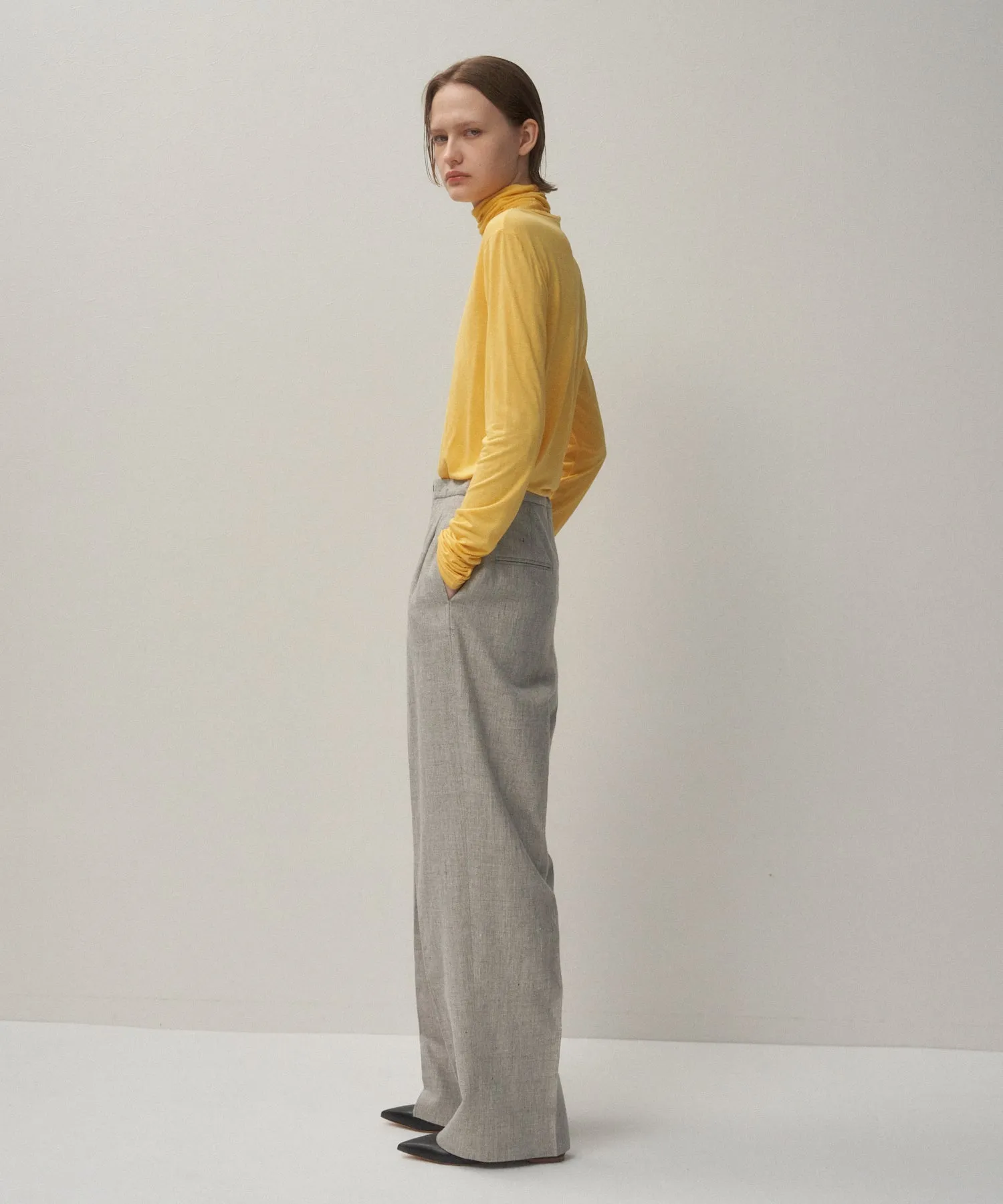 LINEN WOOL TWILL | TUCKED EASY PANTS sold by ATON product image thumbnail 3