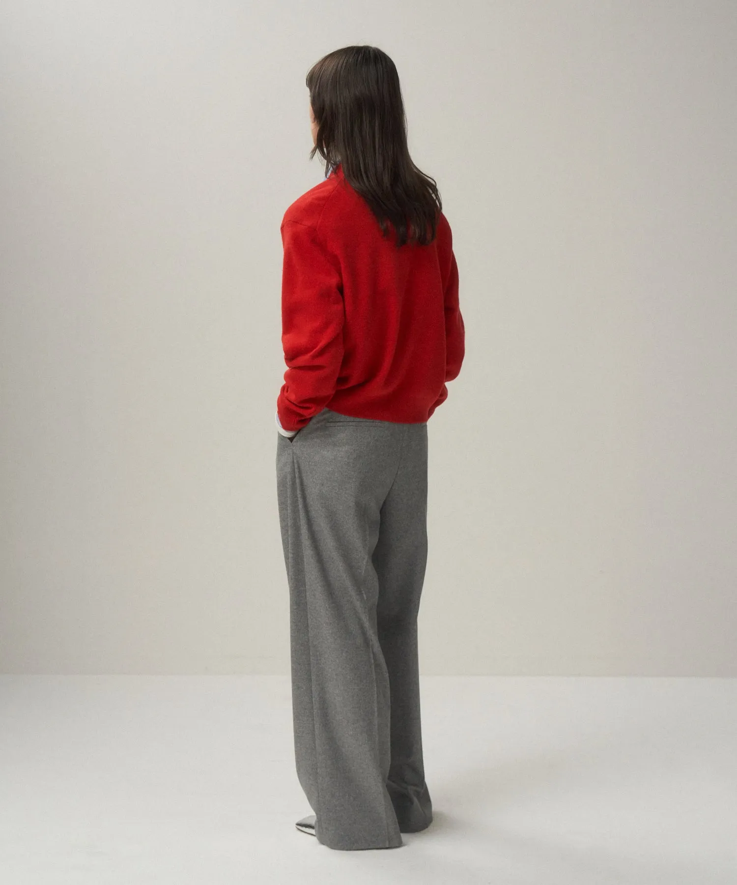 MERINO COLLEGE KNIT | V-NECK SWEATER sold by ATON product image thumbnail 3