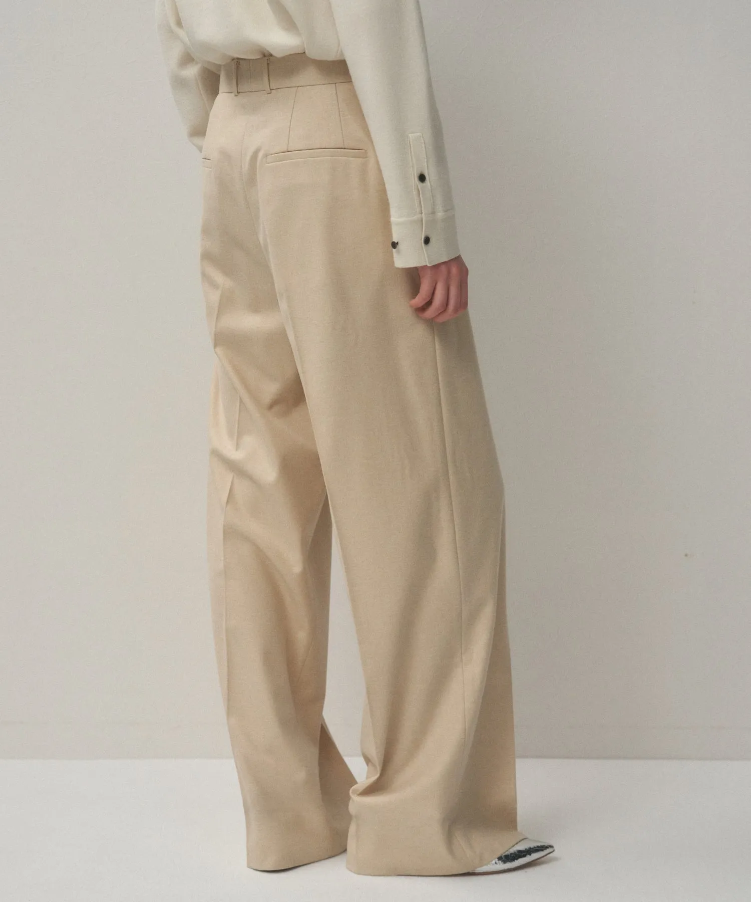 MERINO COLLEGE FLANNEL | TUCKED WIDE PANTS sold by ATON product image thumbnail 2