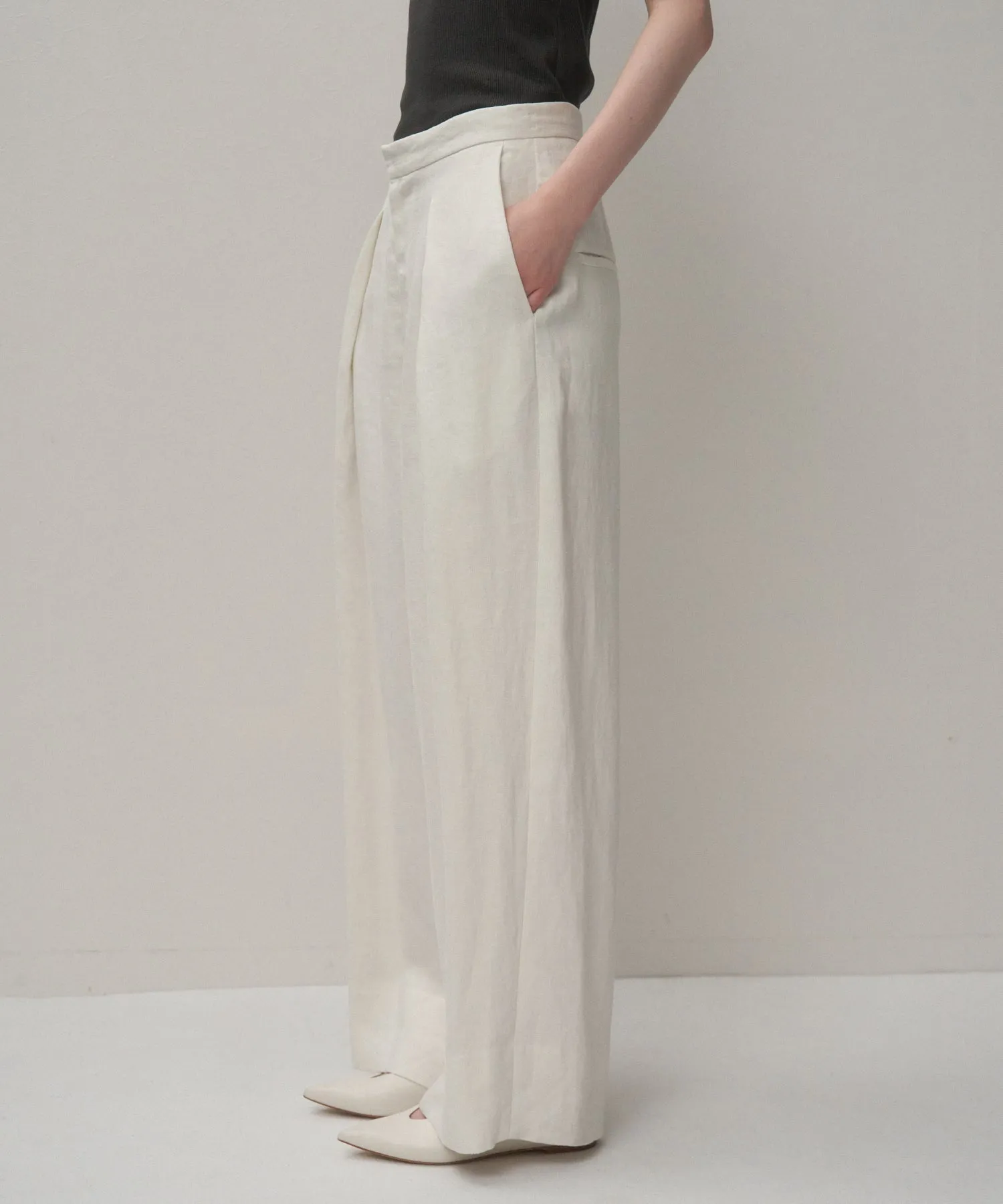 LINEN TWILL | TUCKED EASY PANTS sold by ATON product image thumbnail 2