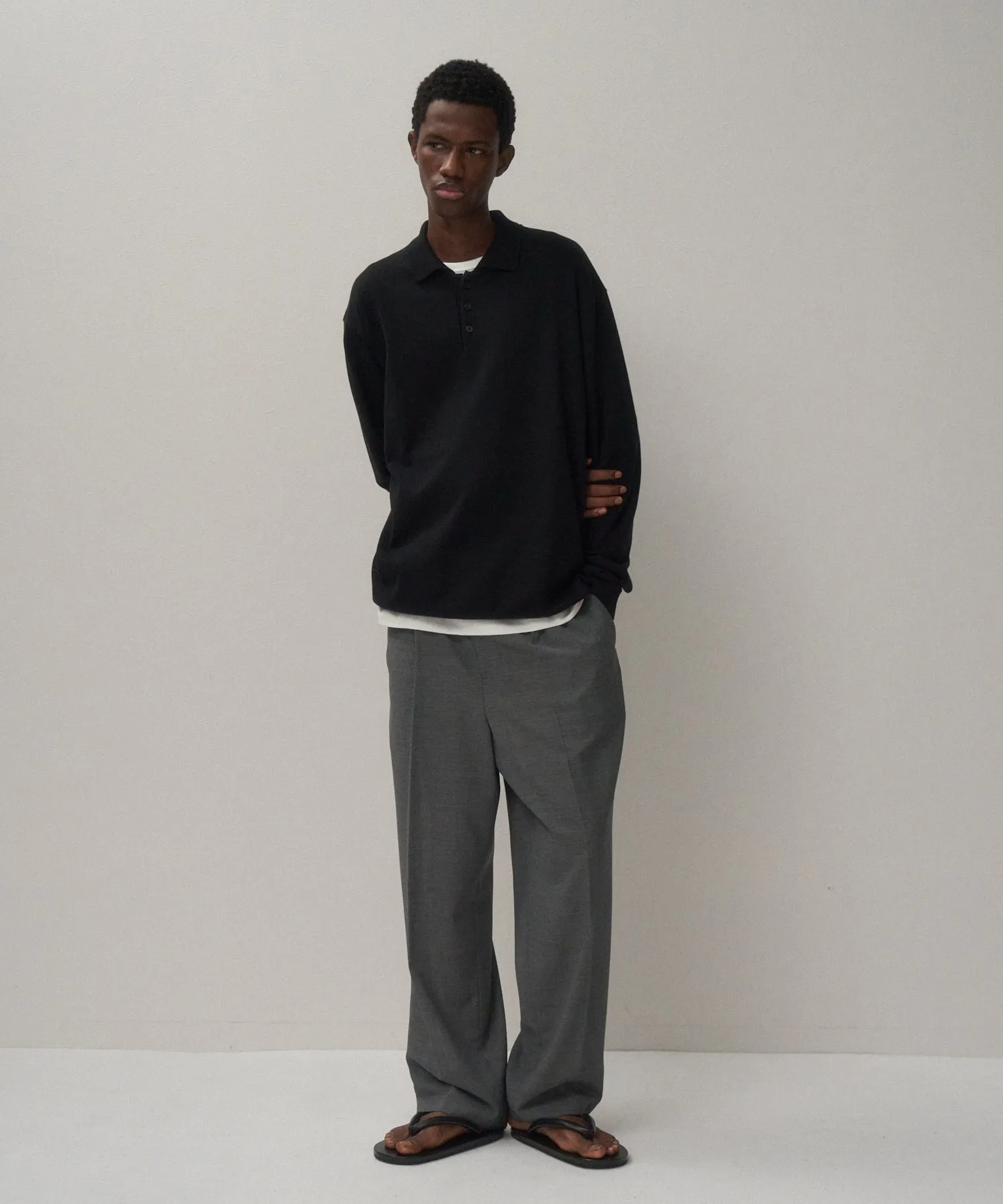 TWIST WOOL GAUZE | TWO TUCKED EASY PANTS sold by ATON product image thumbnail 3