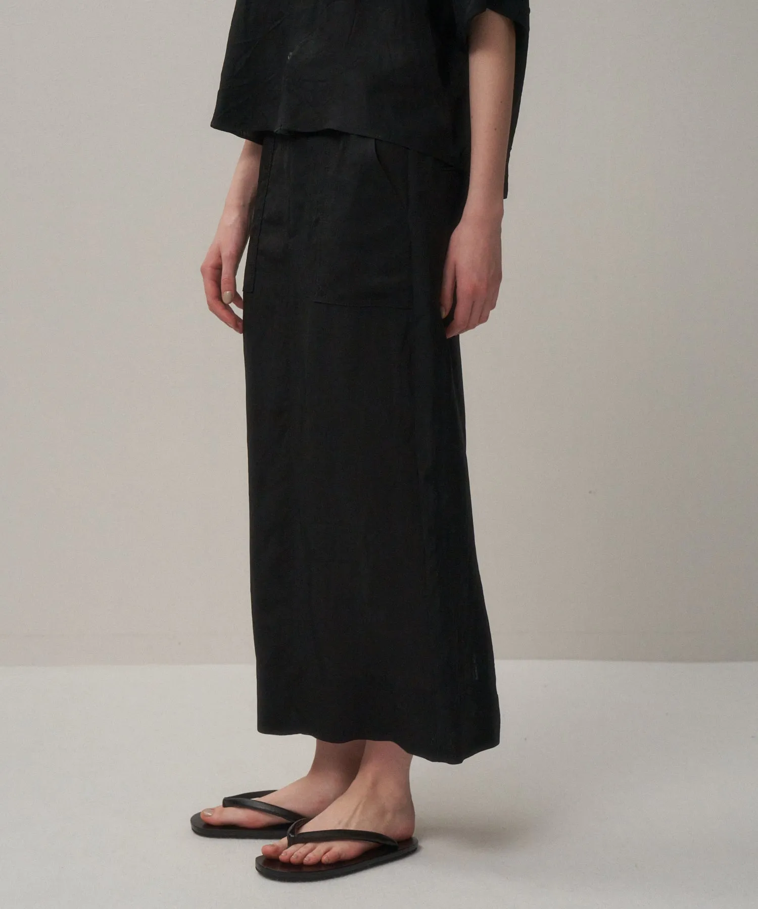 CRISPY DECING | TIGHT SKIRT sold by ATON