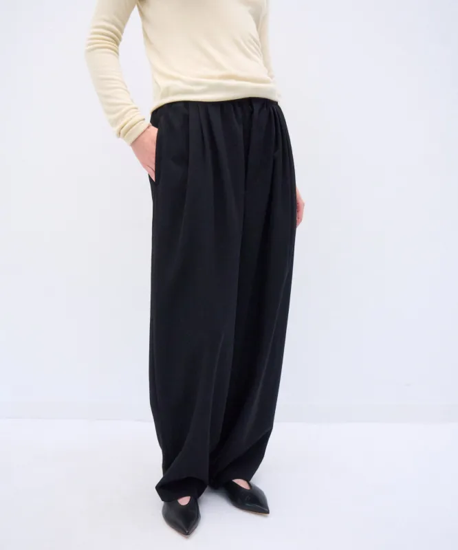 WOOL GABARDINE | WIDE TAPERED PANTS made by ATON