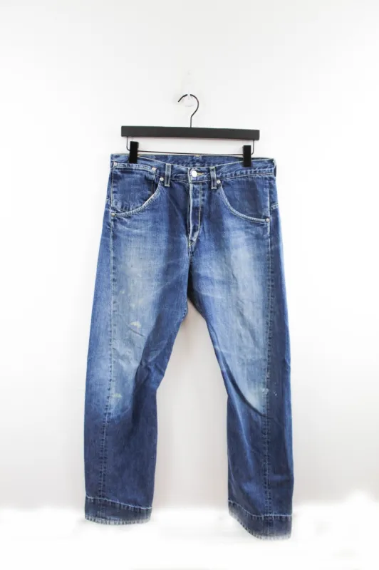 Levi's 1999 Made In Belgium Engineered Jeans sold by HG Vintage