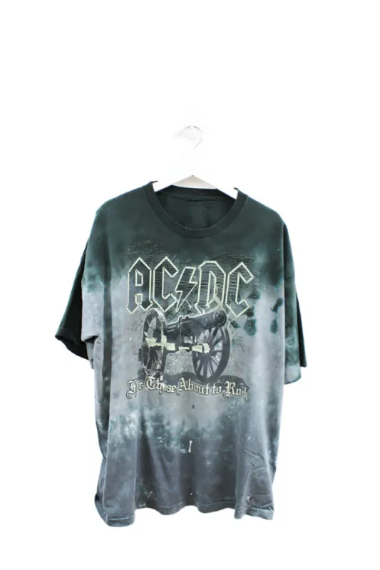 Z - Vintage 2006 AC/DC For Those About To Rock Canon Tee sold by HG Vintage