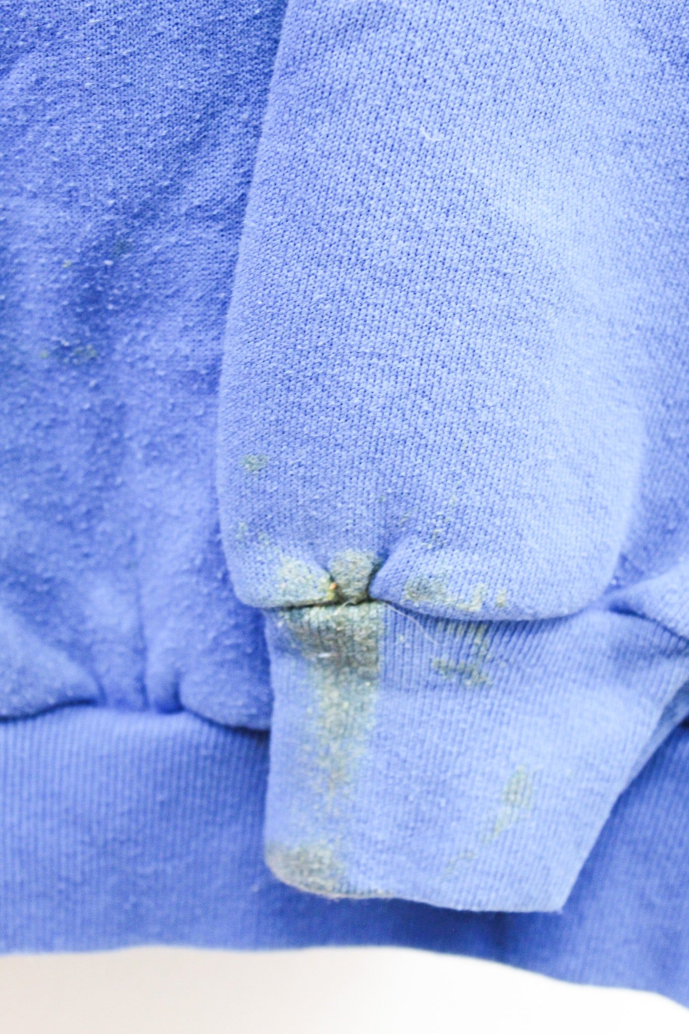 CC- Vintage NFL 1995 New York Giants Helmet Crewneck sold by HG Vintage product image thumbnail 4