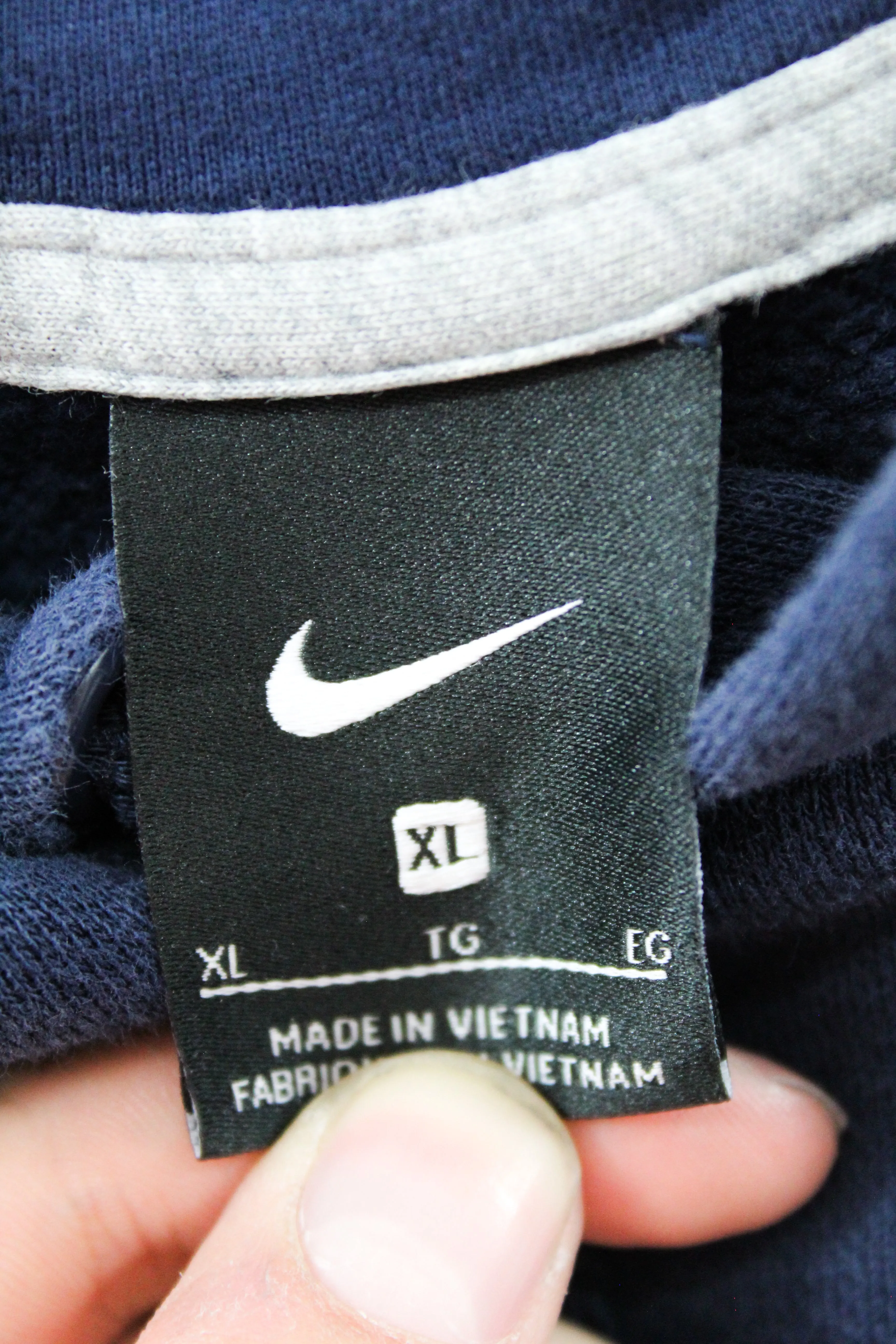 Z - Nike Embroidered Swoosh Hoodie sold by HG Vintage product image thumbnail 3