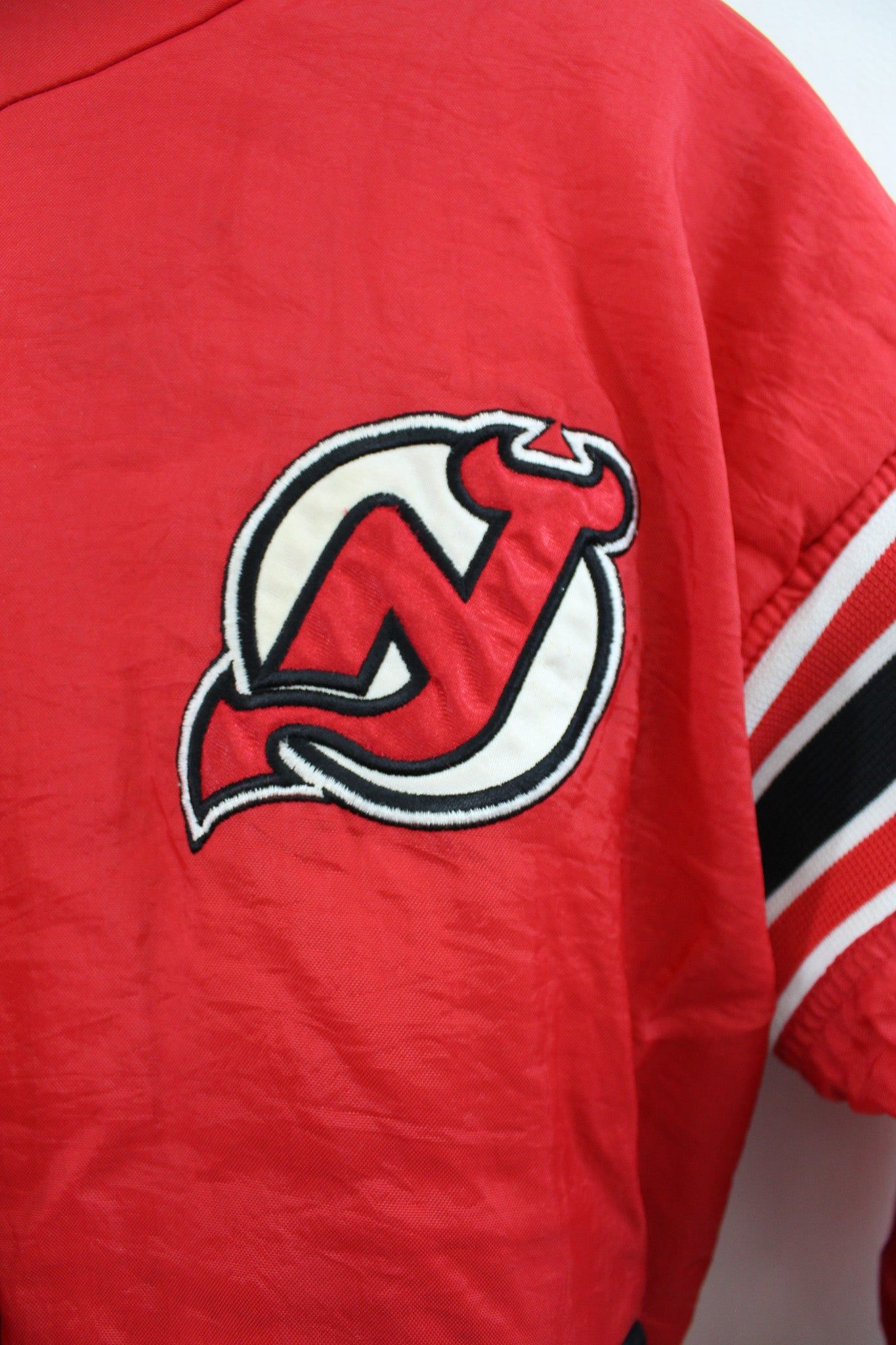Vintage Pro Player NHL New Jersey Devils Reversible Winter Jacket sold by HG Vintage product image thumbnail 6