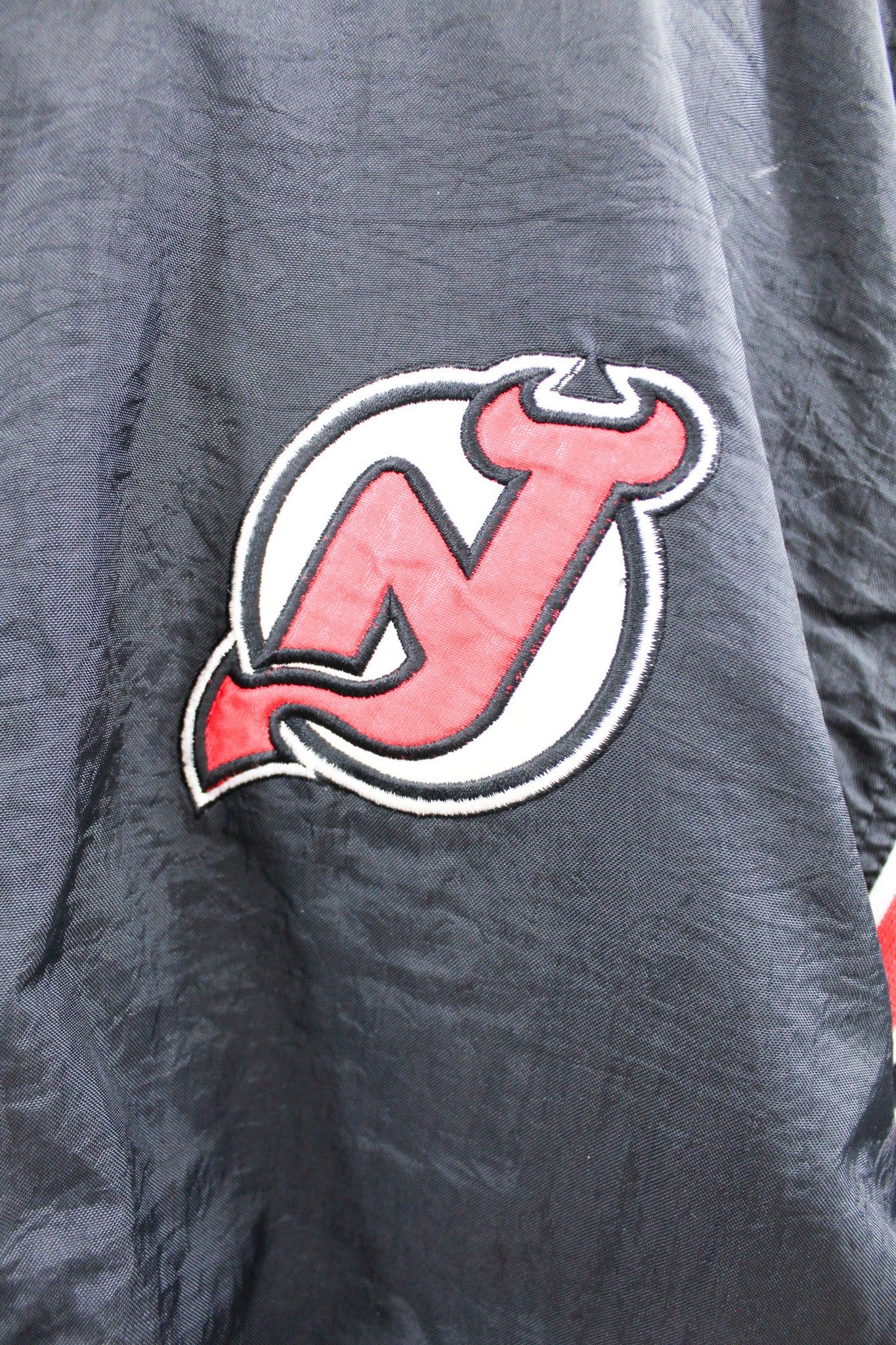 Vintage Pro Player NHL New Jersey Devils Reversible Winter Jacket sold by HG Vintage product image thumbnail 2