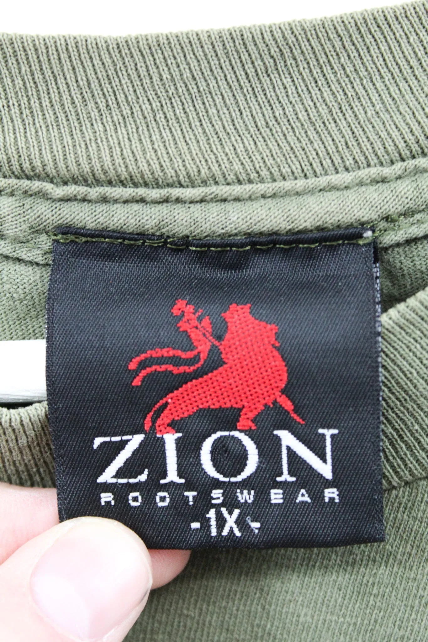 X - 2010 Zion Apparel Bob Marley And The Wailers Graphic Tee sold by HG Vintage product image thumbnail 3