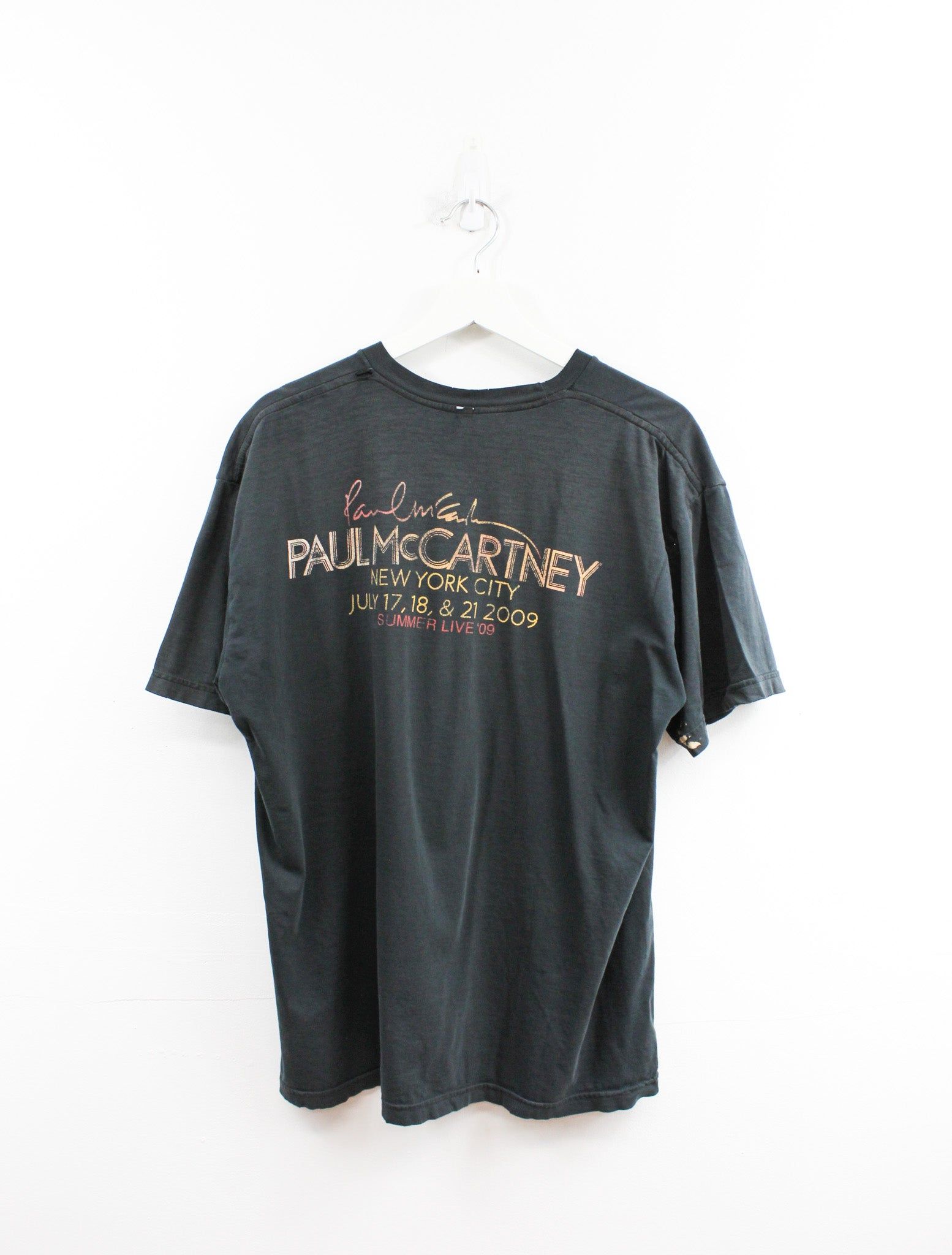 Vintage 09' Paul McCartney Summer Live Tour Tee sold by HG Vintage product image thumbnail 3