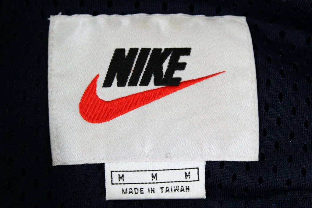 Z - Vintage Nike Windbreaker Navy/Dark Green sold by HG Vintage product image thumbnail 5