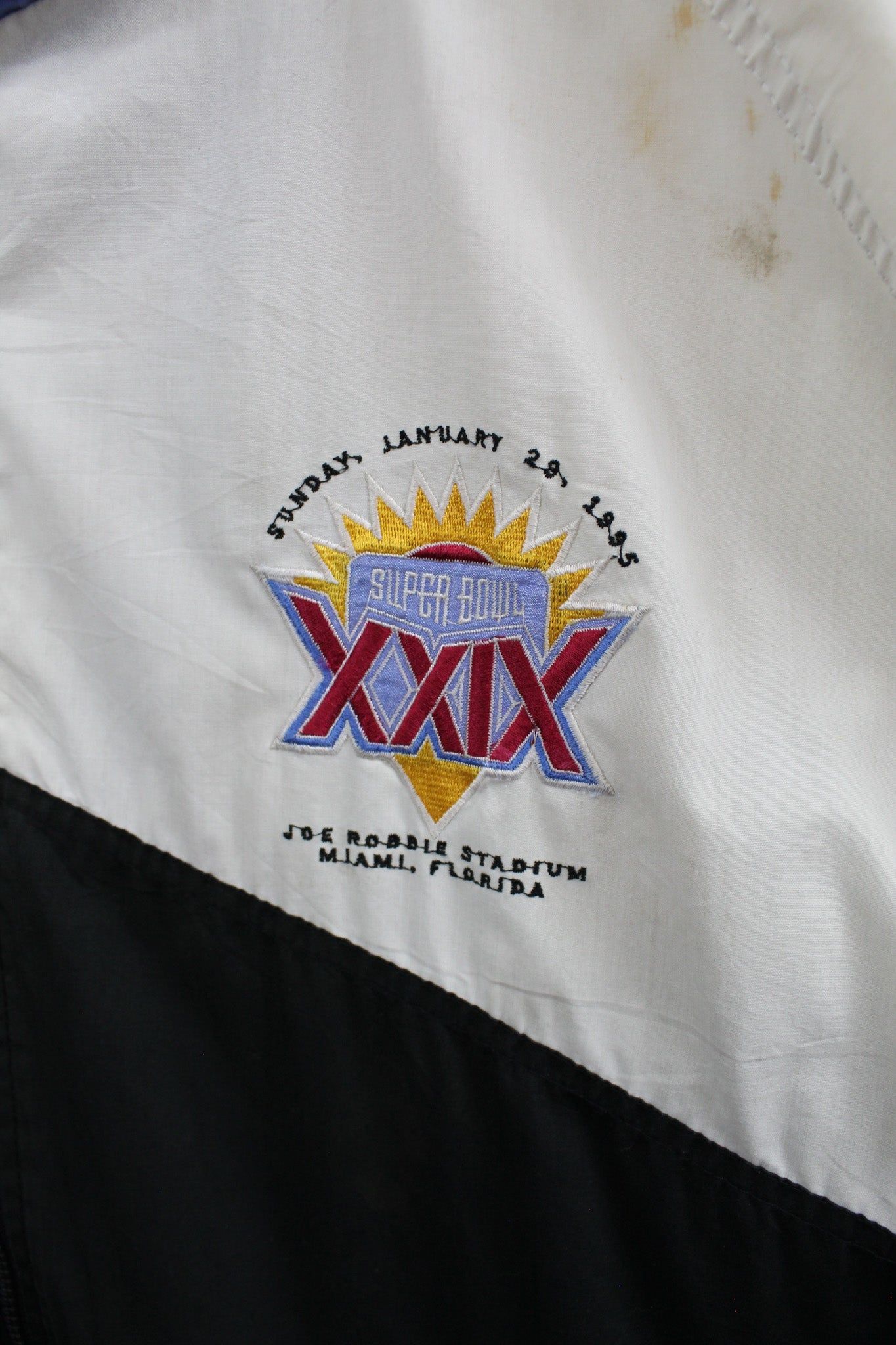 Vintage 95' NFL Super Bowl 29 Windbreaker sold by HG Vintage product image thumbnail 3