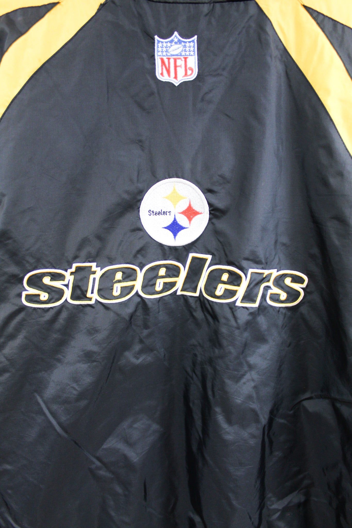 Vintage Reebok X NFL Pittsburgh Steelers Windbreaker sold by HG Vintage product image thumbnail 5