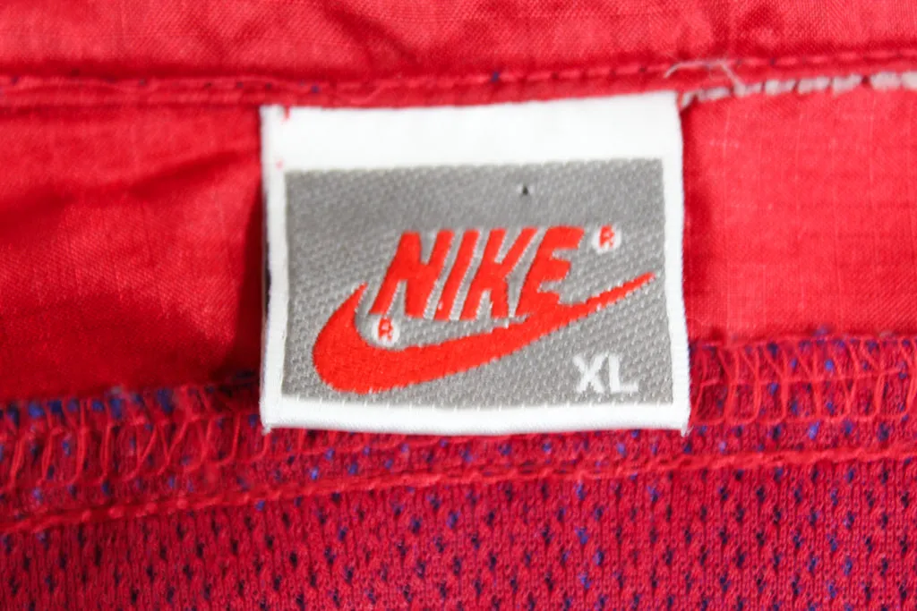 Z - Vintage Nike Windbreaker Red/Blue sold by HG Vintage product image thumbnail 4