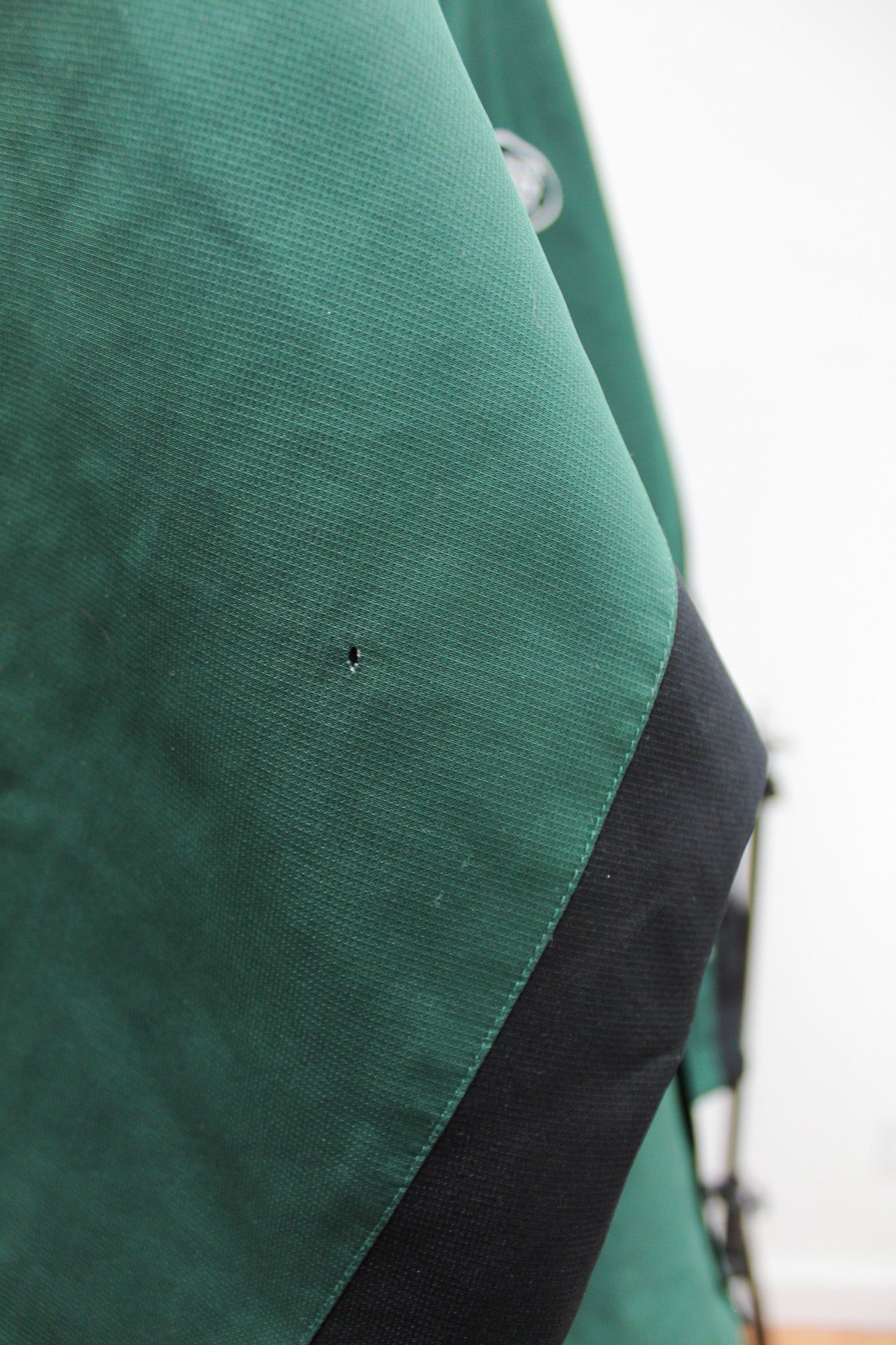 CC - Vintage NFL Reebok New York Jets Nylon Windbreaker sold by HG Vintage product image thumbnail 5