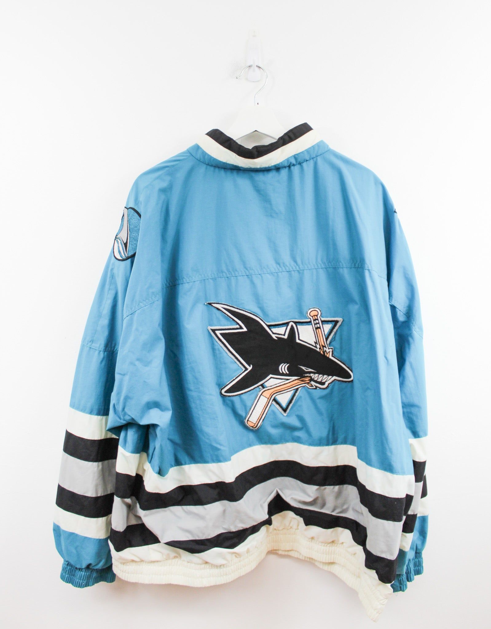 Vintage Apex One NHL San Jose Sharks Zip Up jkt sold by HG Vintage product image thumbnail 4