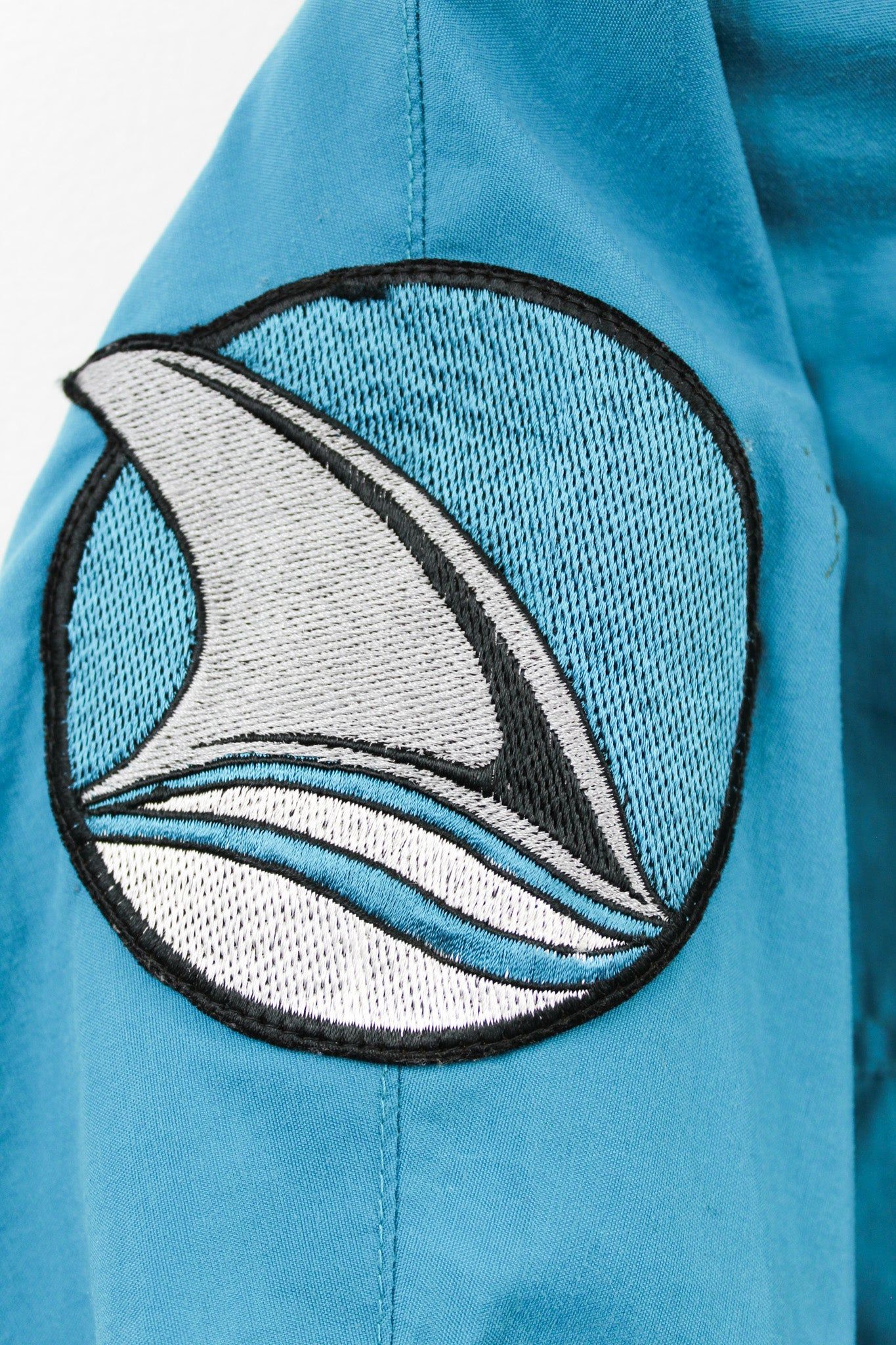 Vintage Apex One NHL San Jose Sharks Zip Up jkt sold by HG Vintage product image thumbnail 3