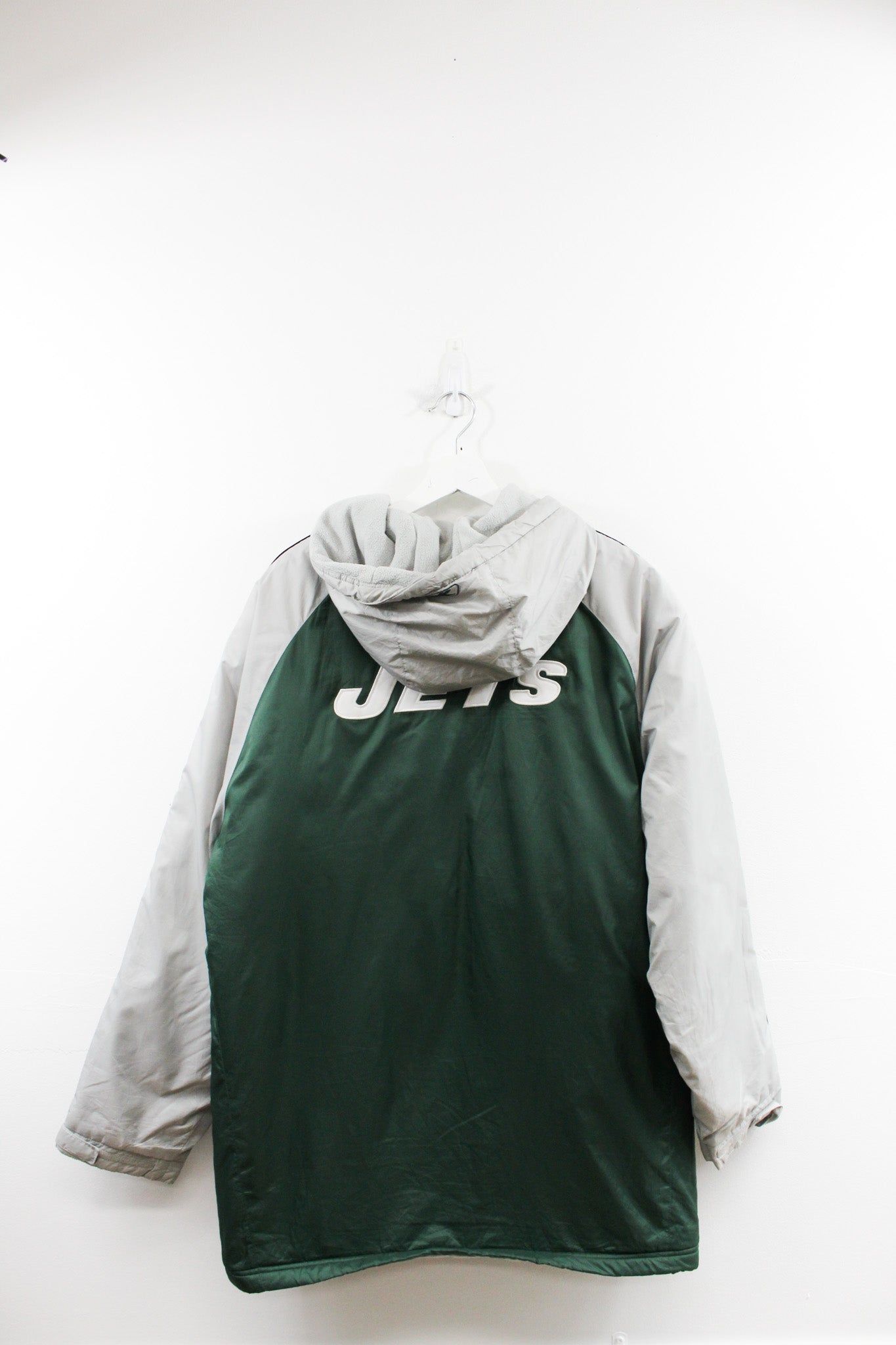Vintage Reebok NFL New York Jets Winter Jacket sold by HG Vintage product image thumbnail 3