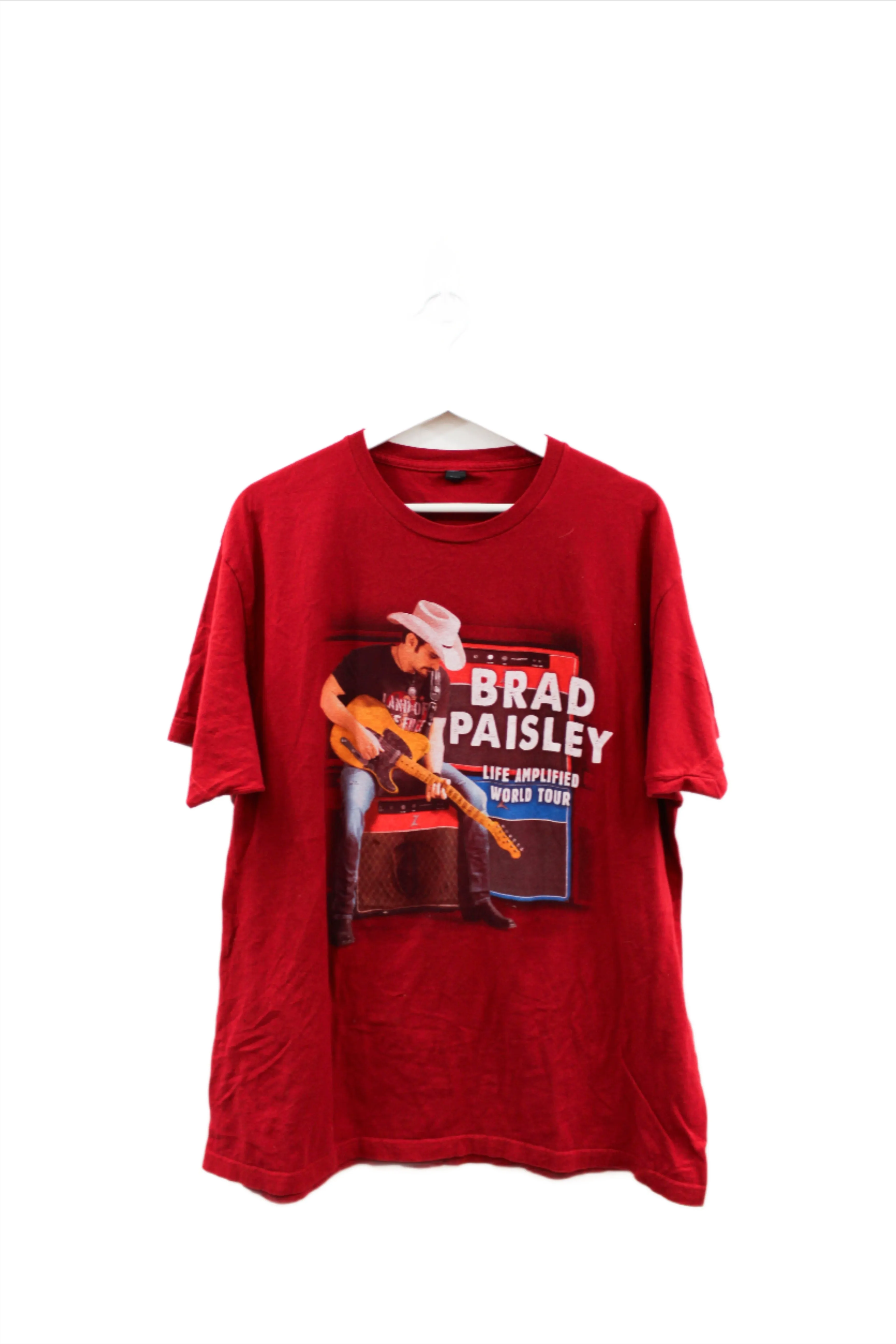 Z - 2016 Brad Paisley Life Amplified World Tour Picture Tee sold by HG Vintage