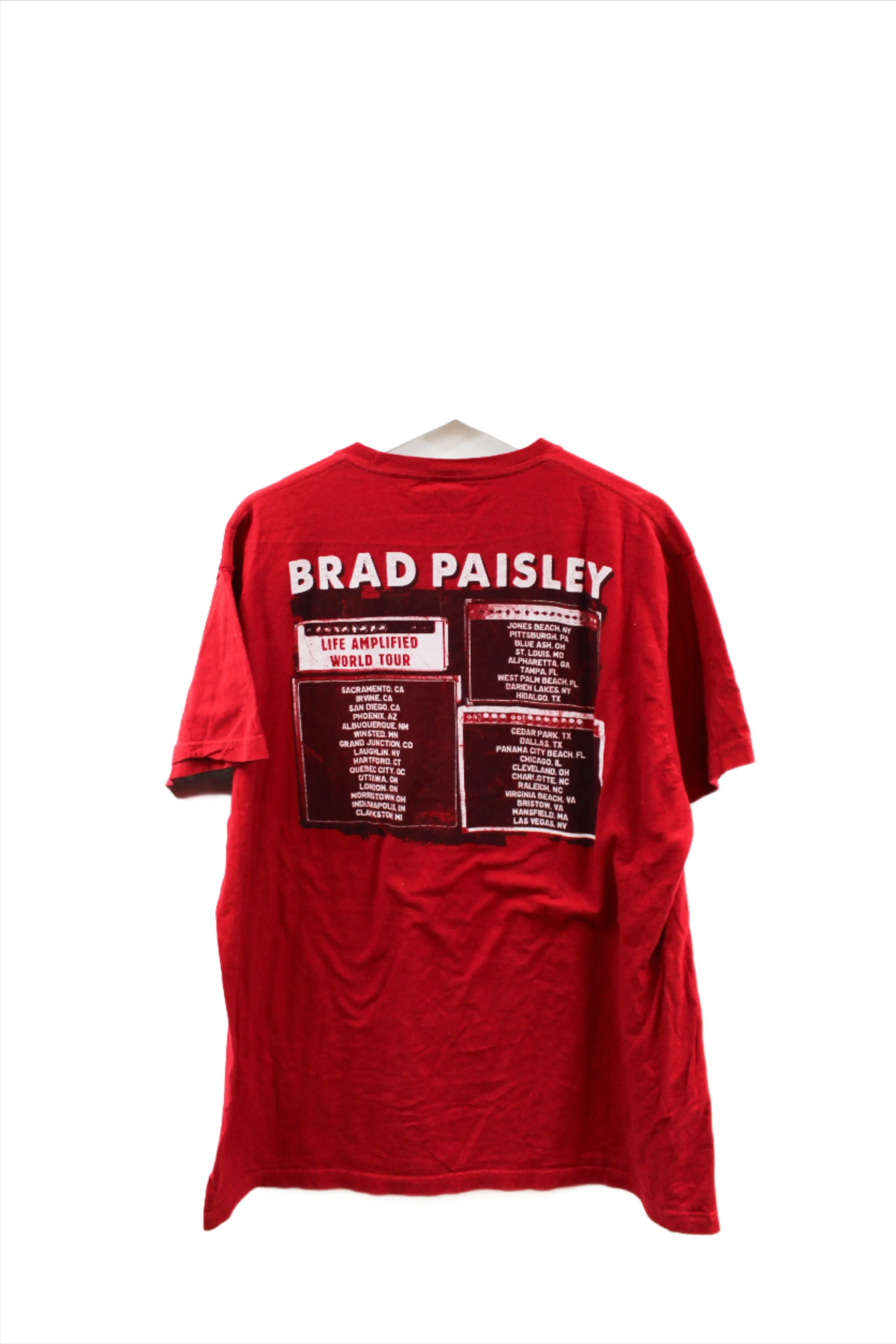 Z - 2016 Brad Paisley Life Amplified World Tour Picture Tee sold by HG Vintage product image thumbnail 3