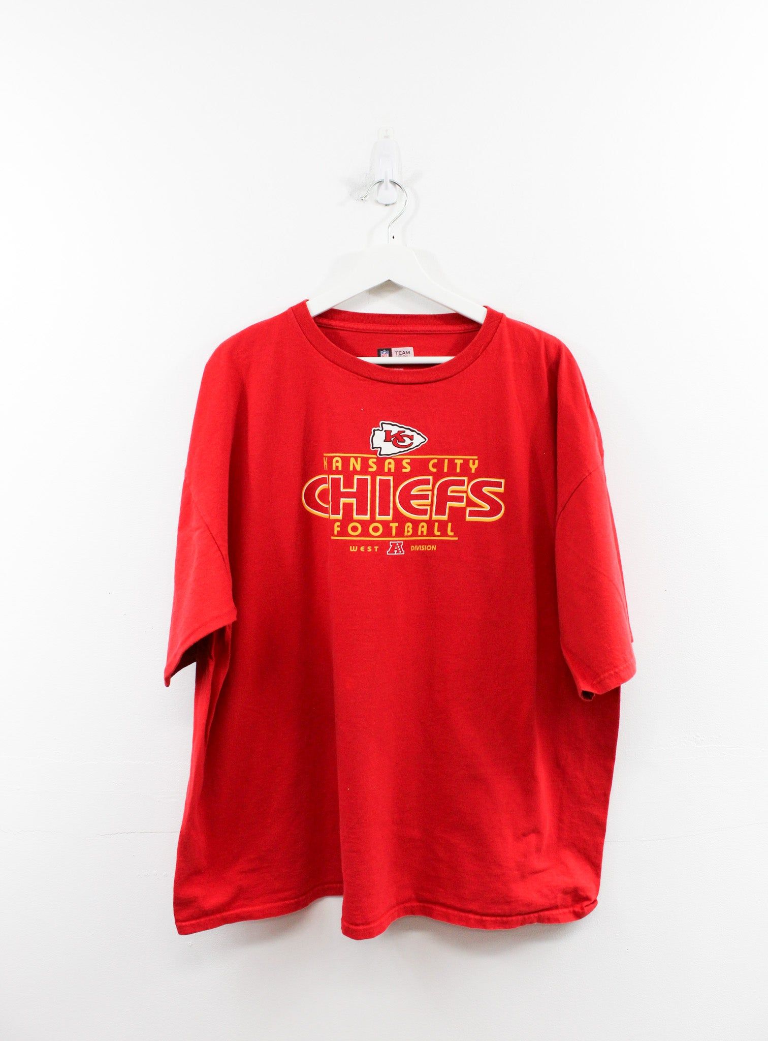 NFL Kansas City Chiefs Script Tee sold by HG Vintage