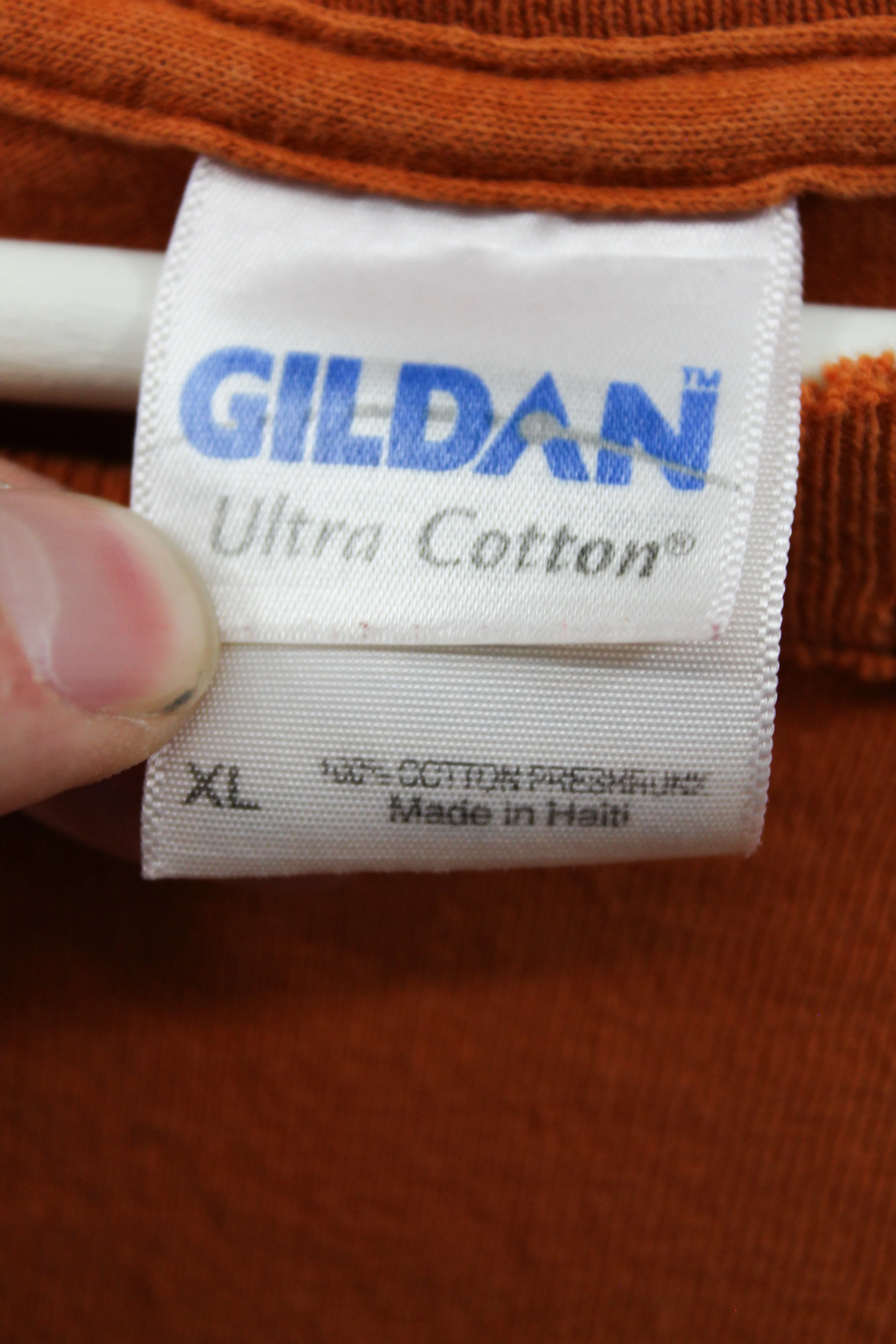 X - 2011 Kenny Chesney Goin' Coastal Picture Tee sold by HG Vintage product image thumbnail 4