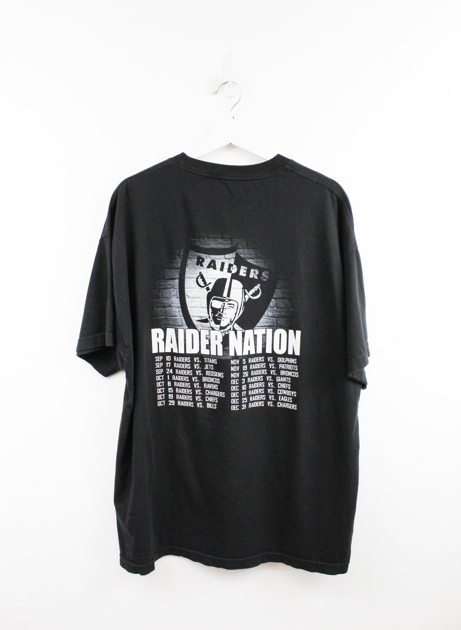 NFL Oakland Raiders Team Picture Tee sold by HG Vintage product image thumbnail 3