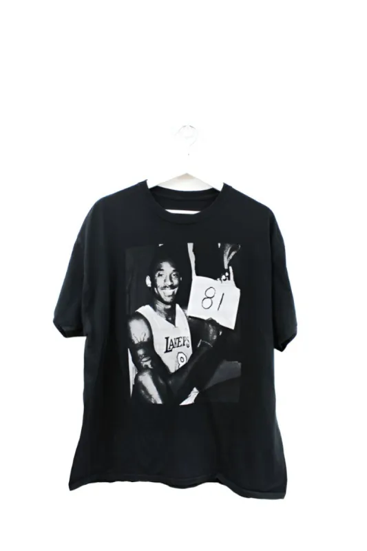 Z - NBA Kobe Bryant 81 Point Game Picture Tee sold by HG Vintage