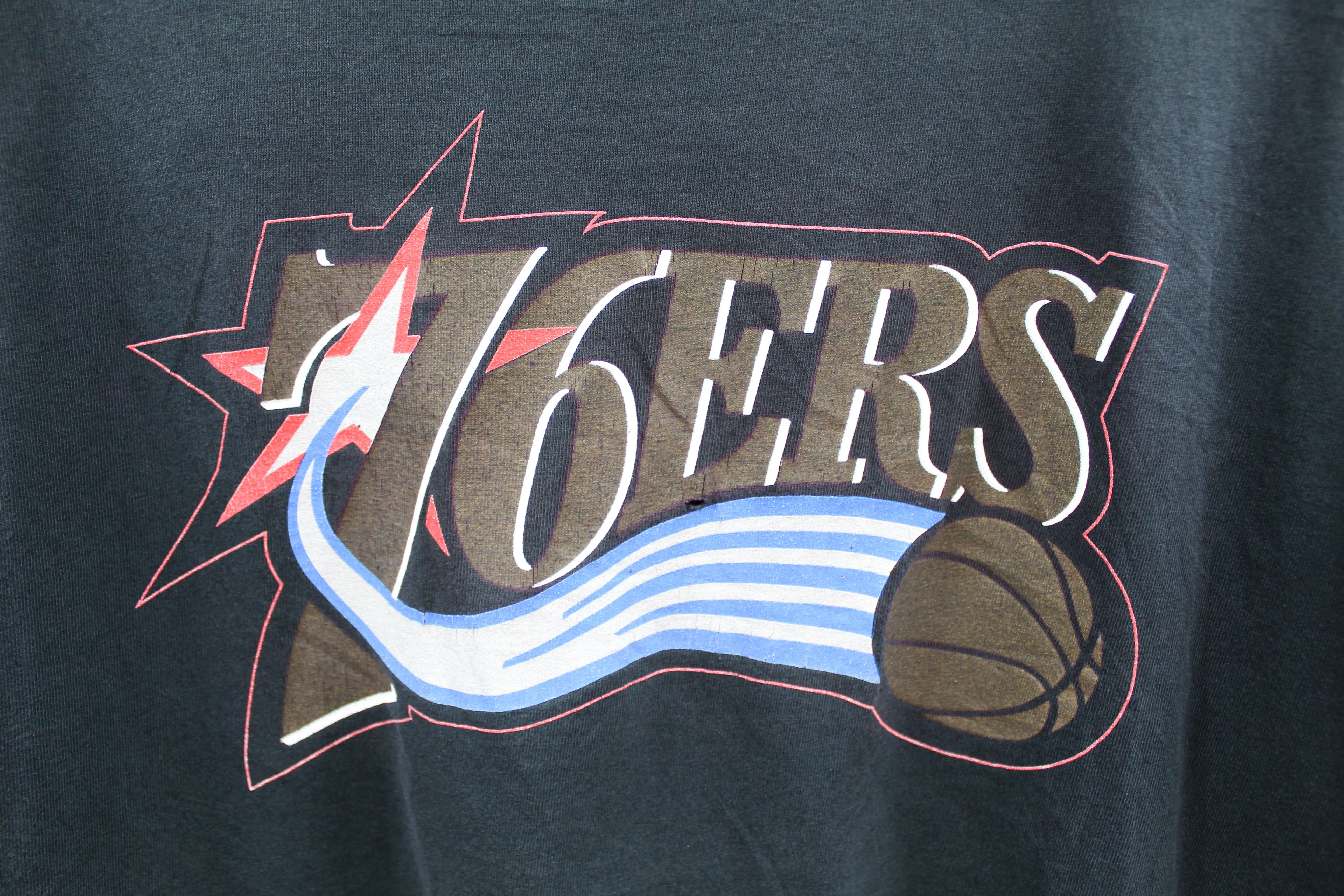 Z - Vintage NBA Philadelphia 76ers Logo Tee sold by HG Vintage product image thumbnail 4