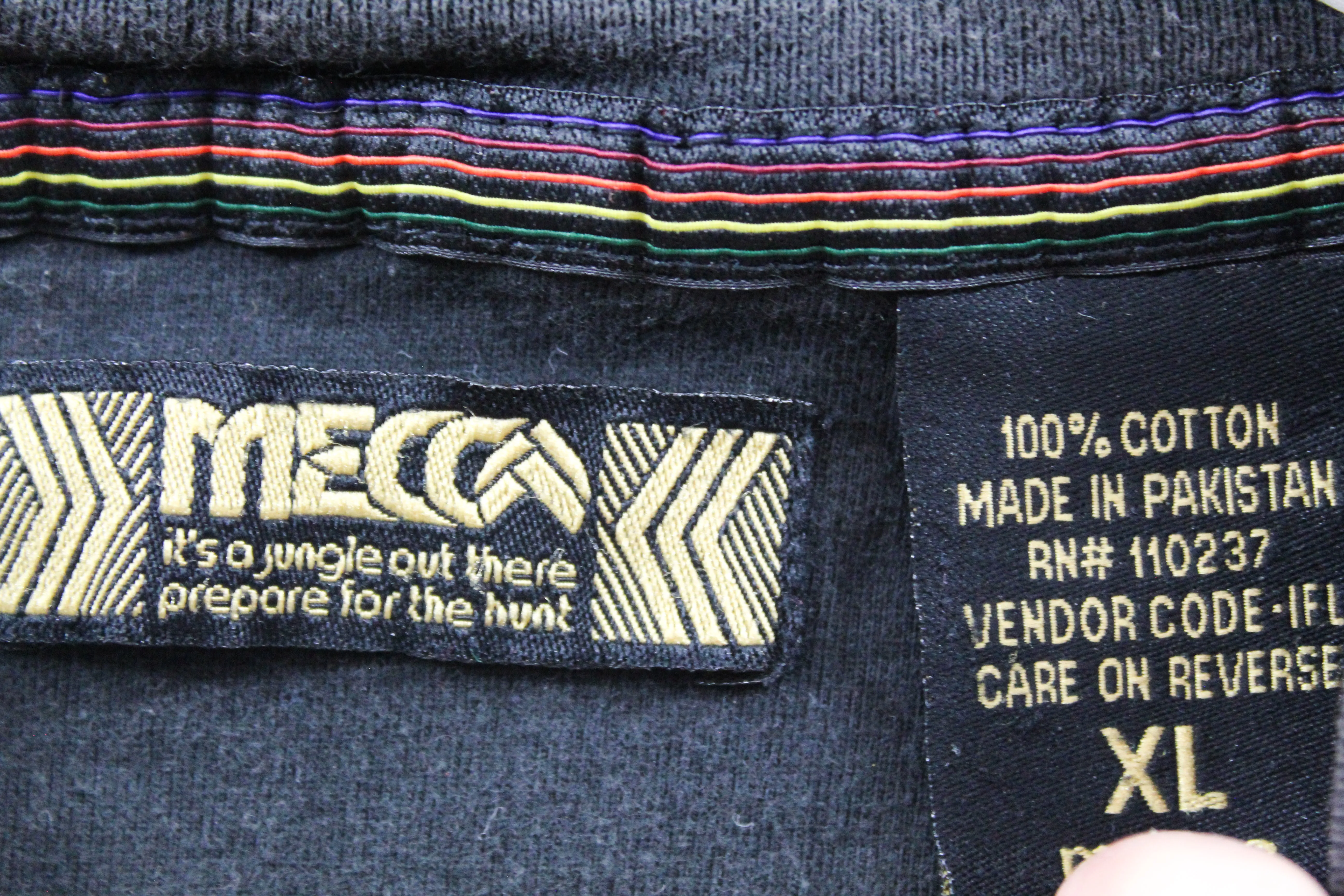 X - MECCA USA 90's Skulls Snakes Jungle Y2K Tee sold by HG Vintage product image thumbnail 3