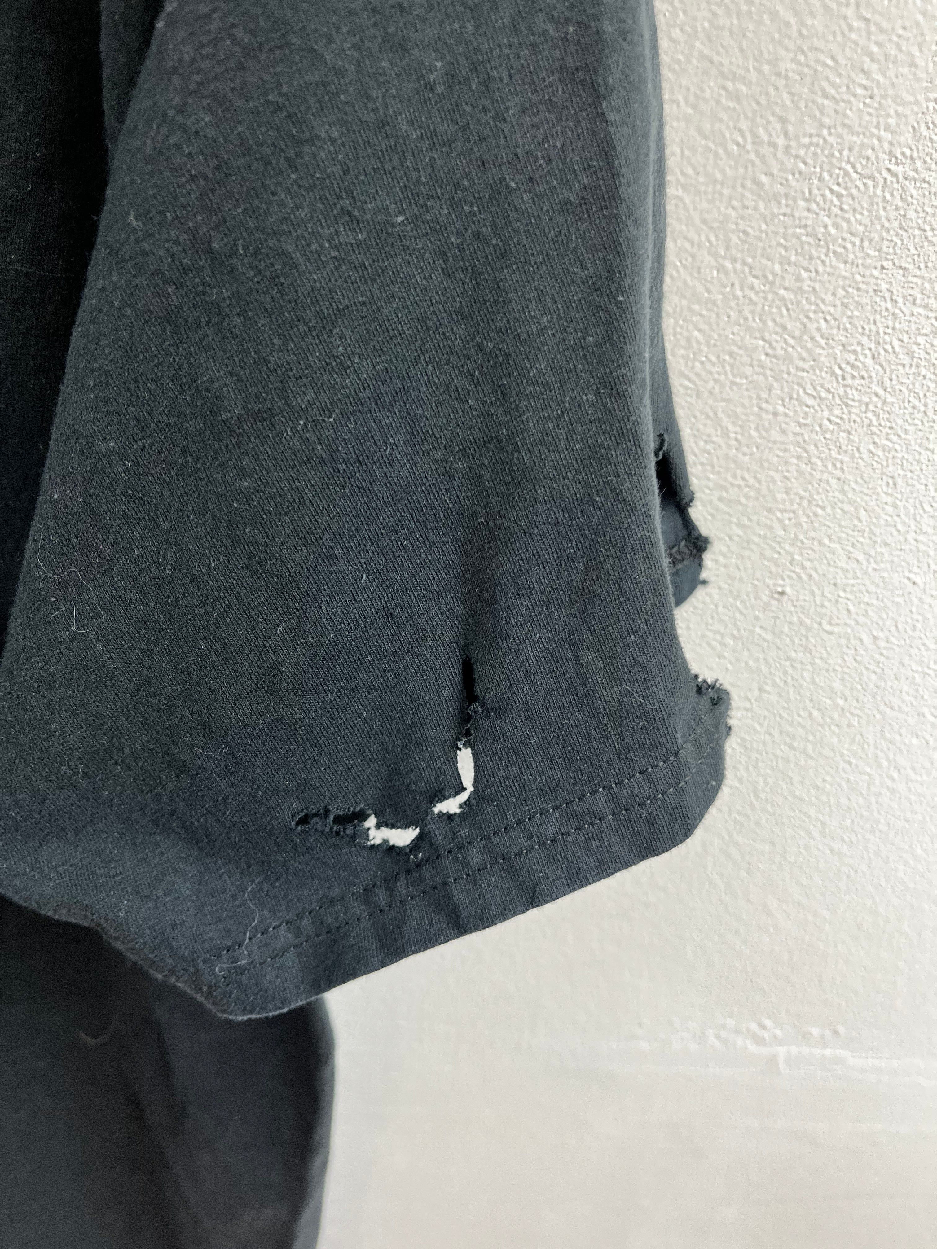 The WHO 2012 World Tour Tee sold by HG Vintage product image thumbnail 7