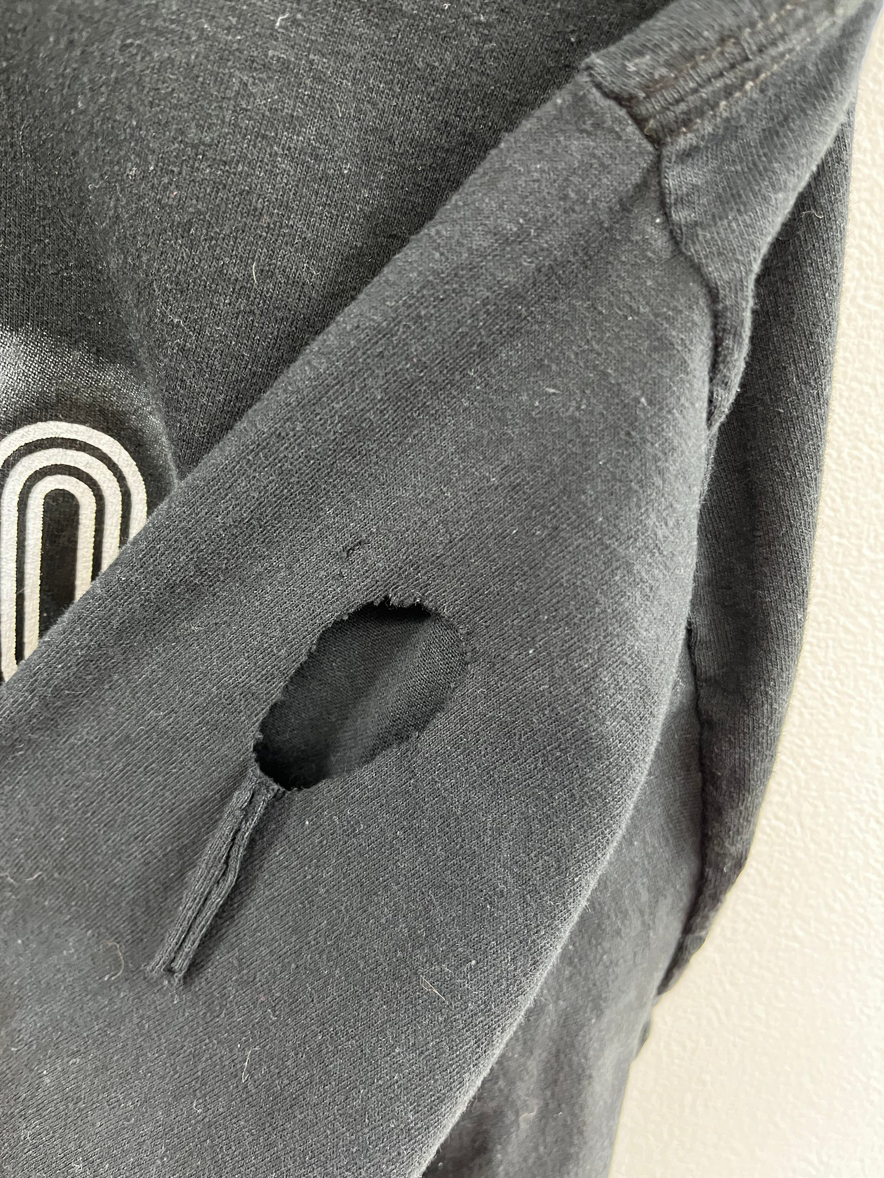 The WHO 2012 World Tour Tee sold by HG Vintage product image thumbnail 5